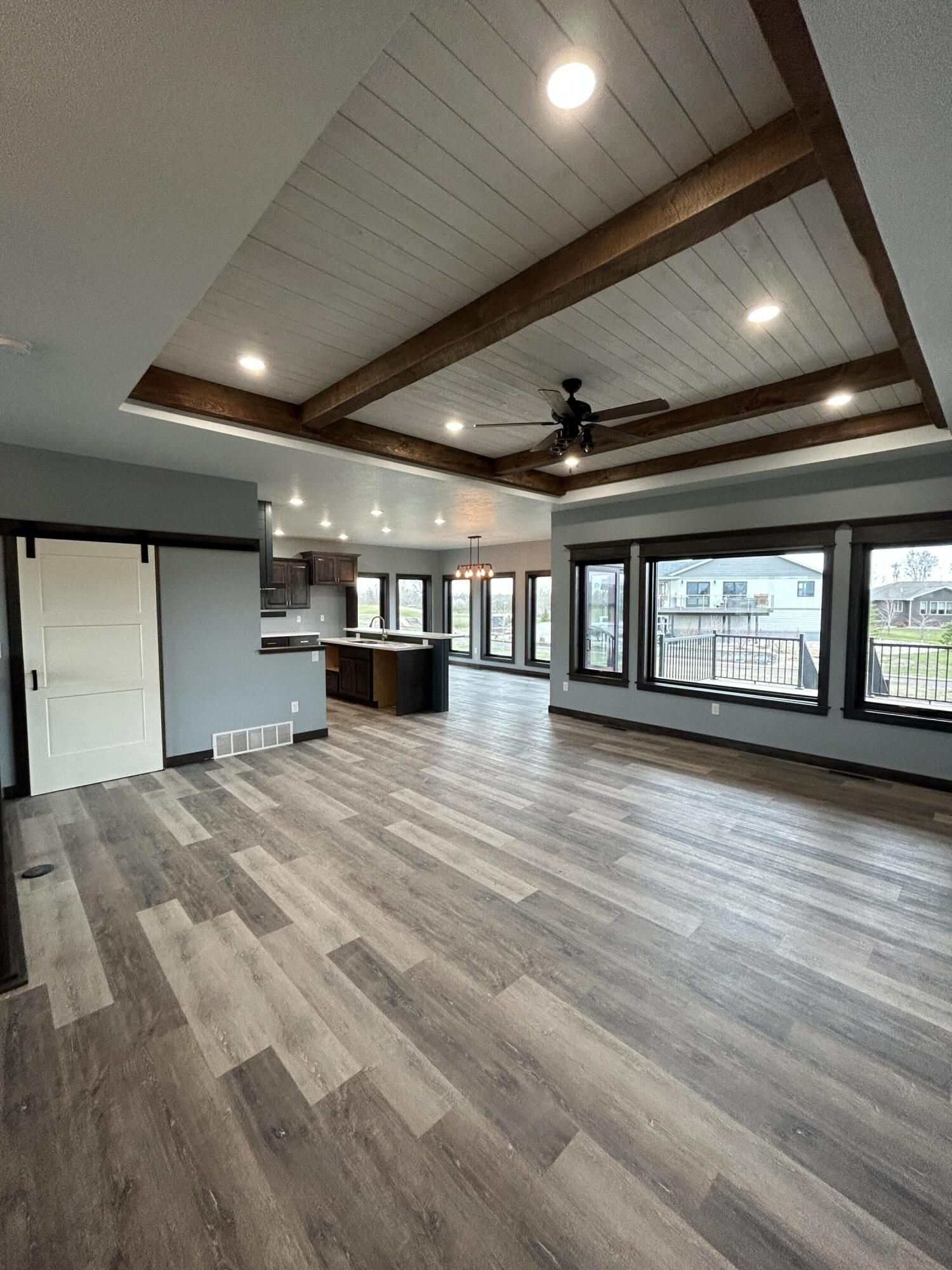 405 Doris Dr