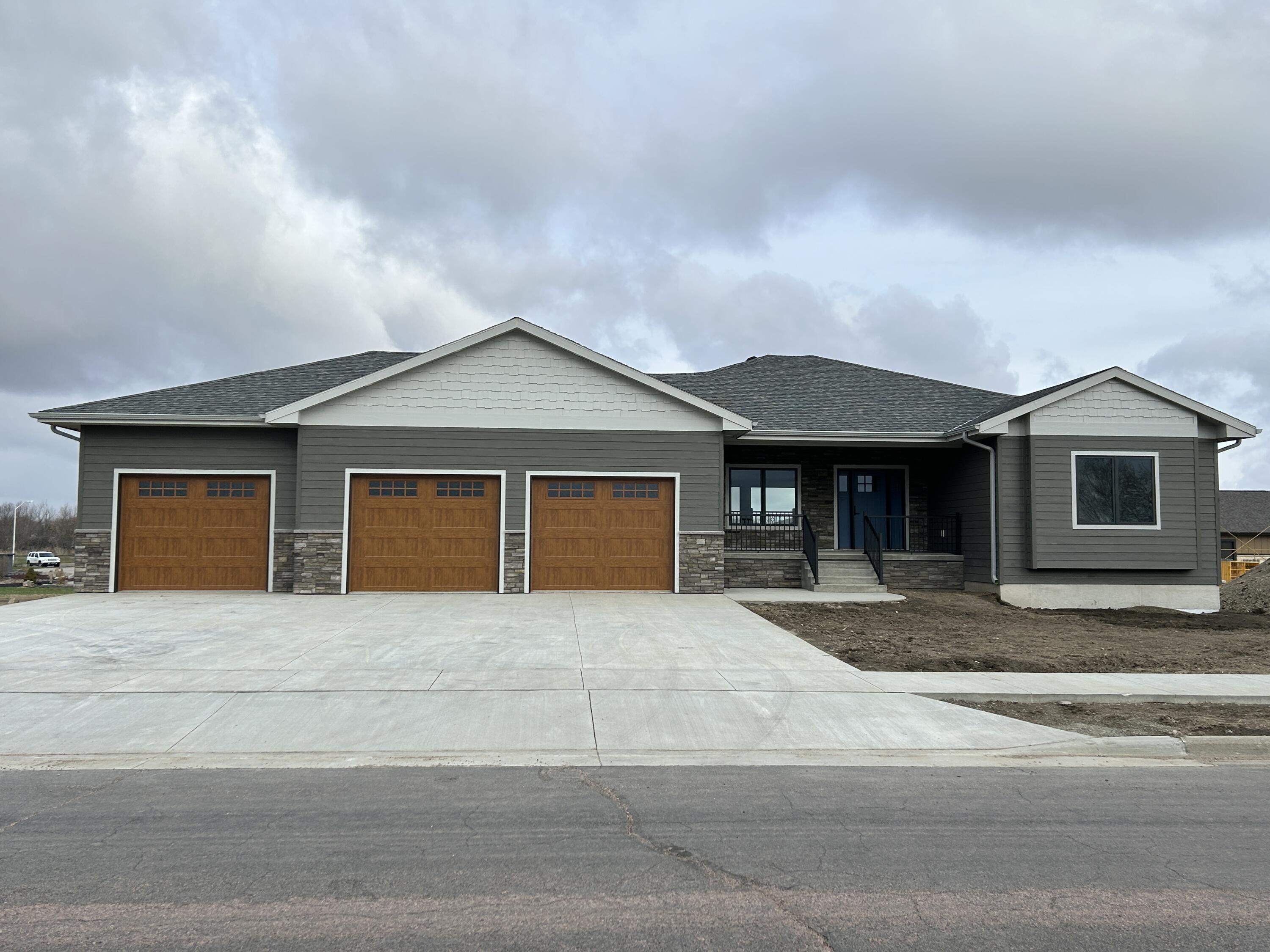 405 Doris Dr
