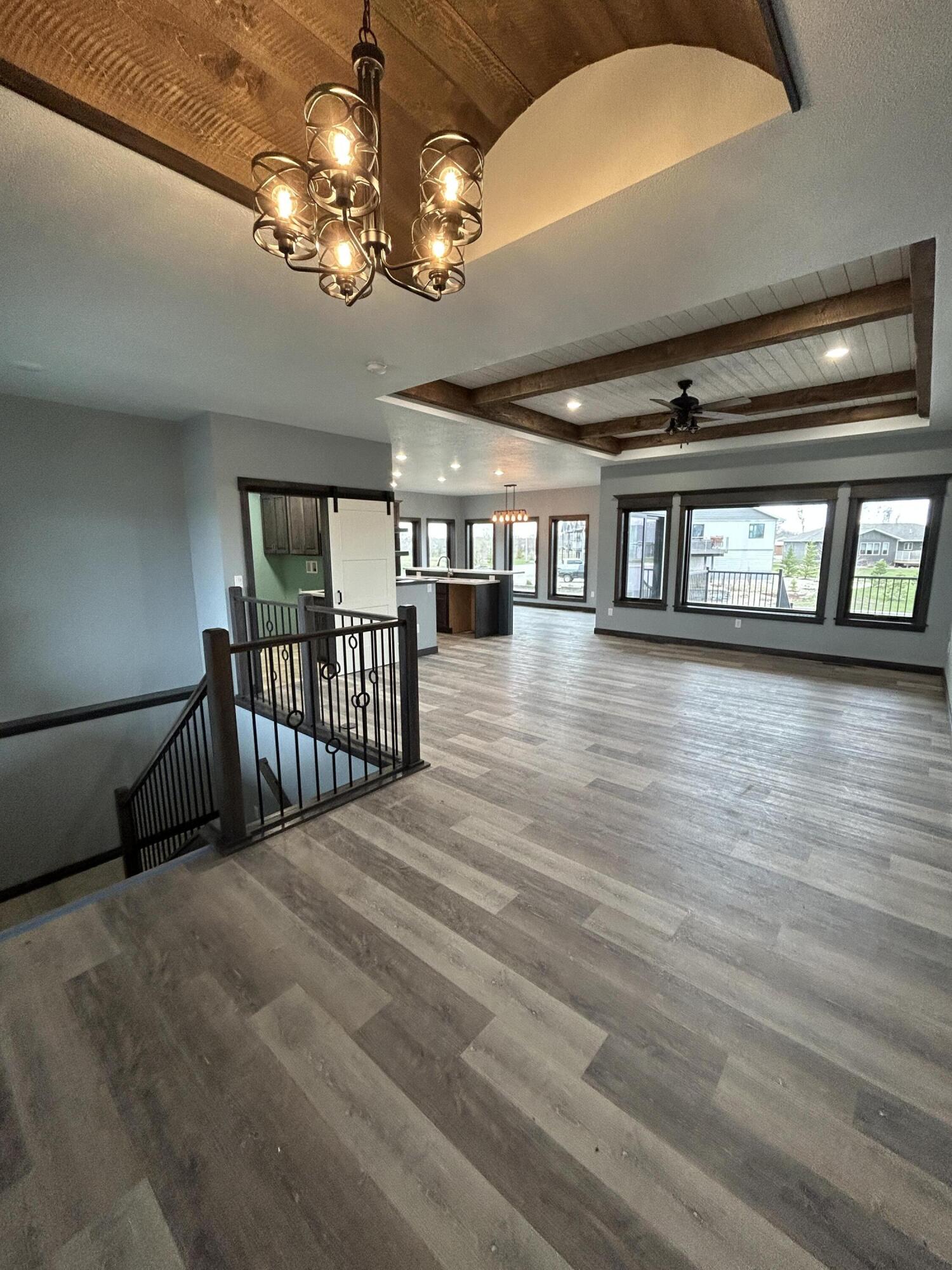 405 Doris Dr