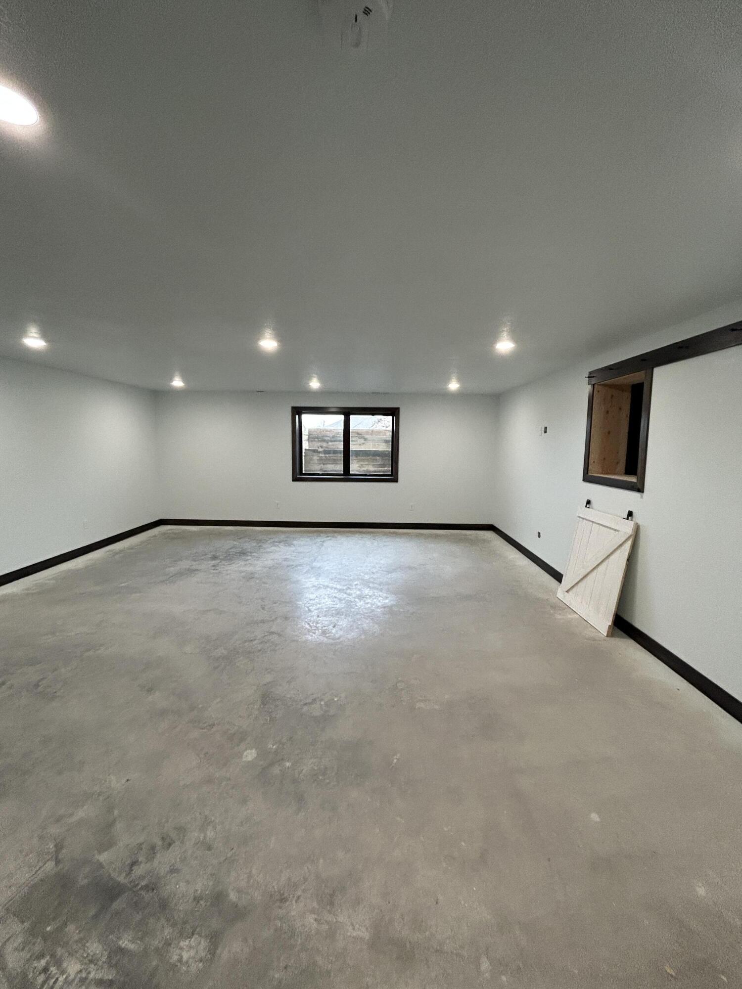 405 Doris Dr
