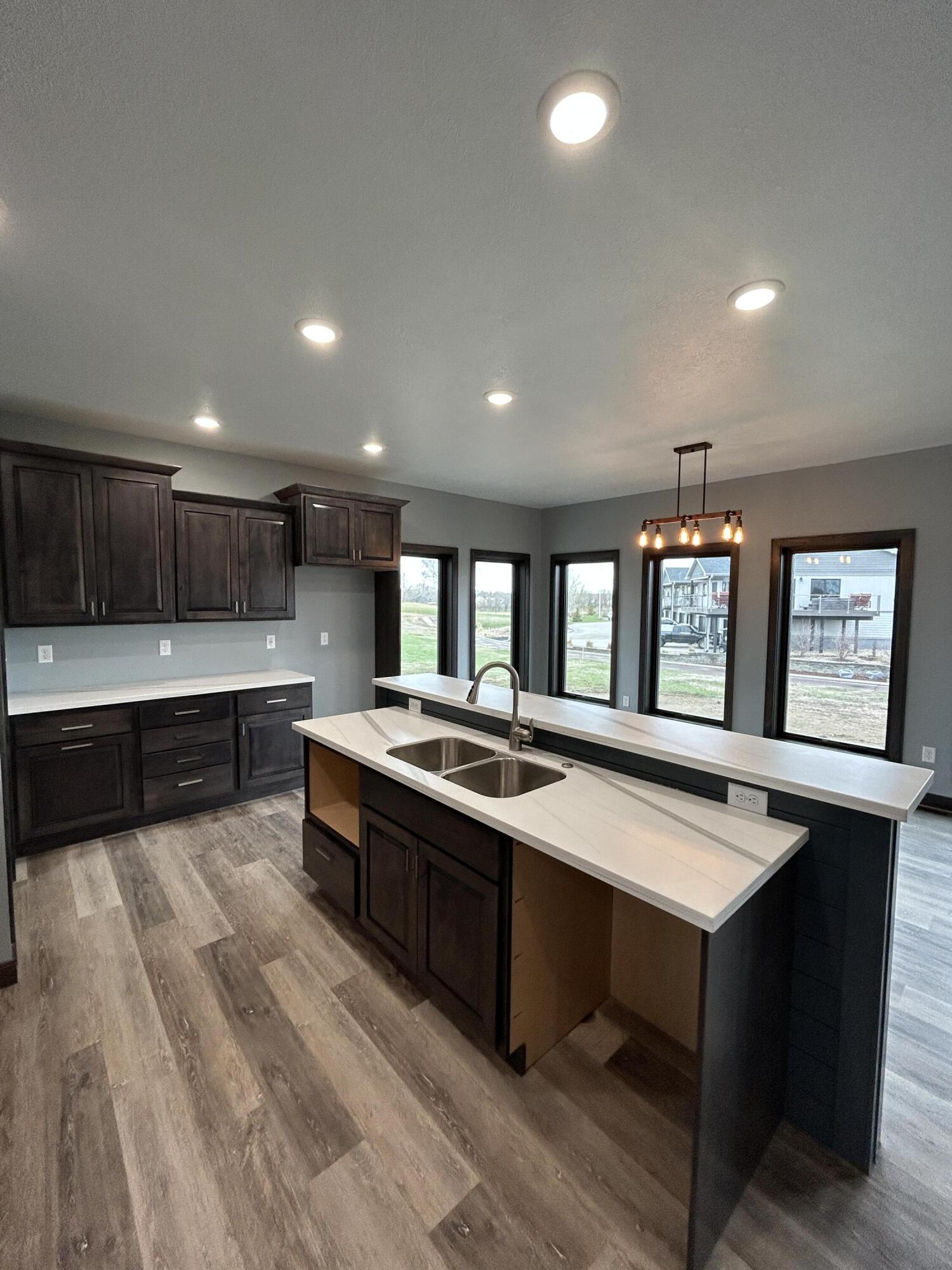 405 Doris Dr