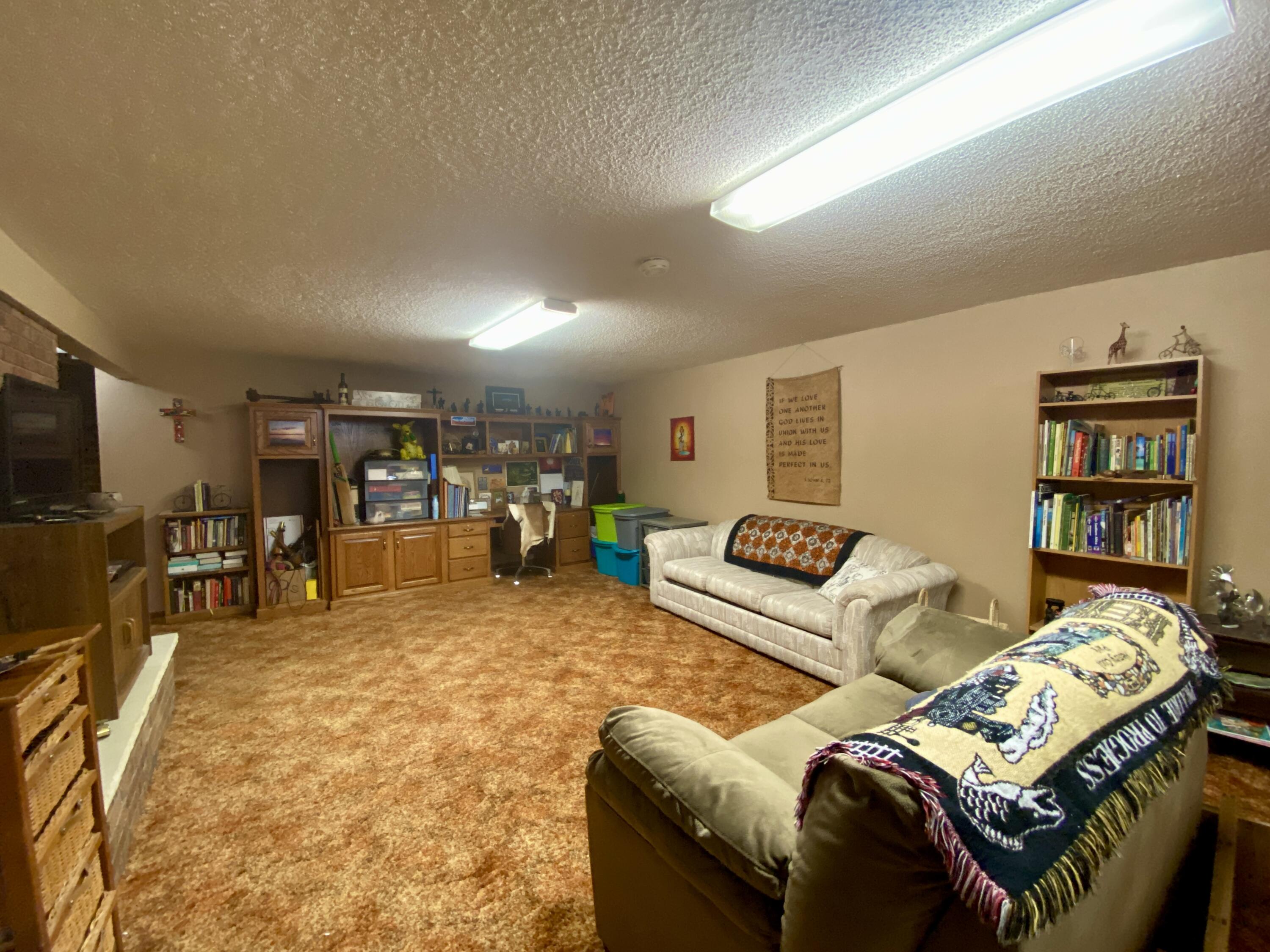 1004 W Cedar Ave