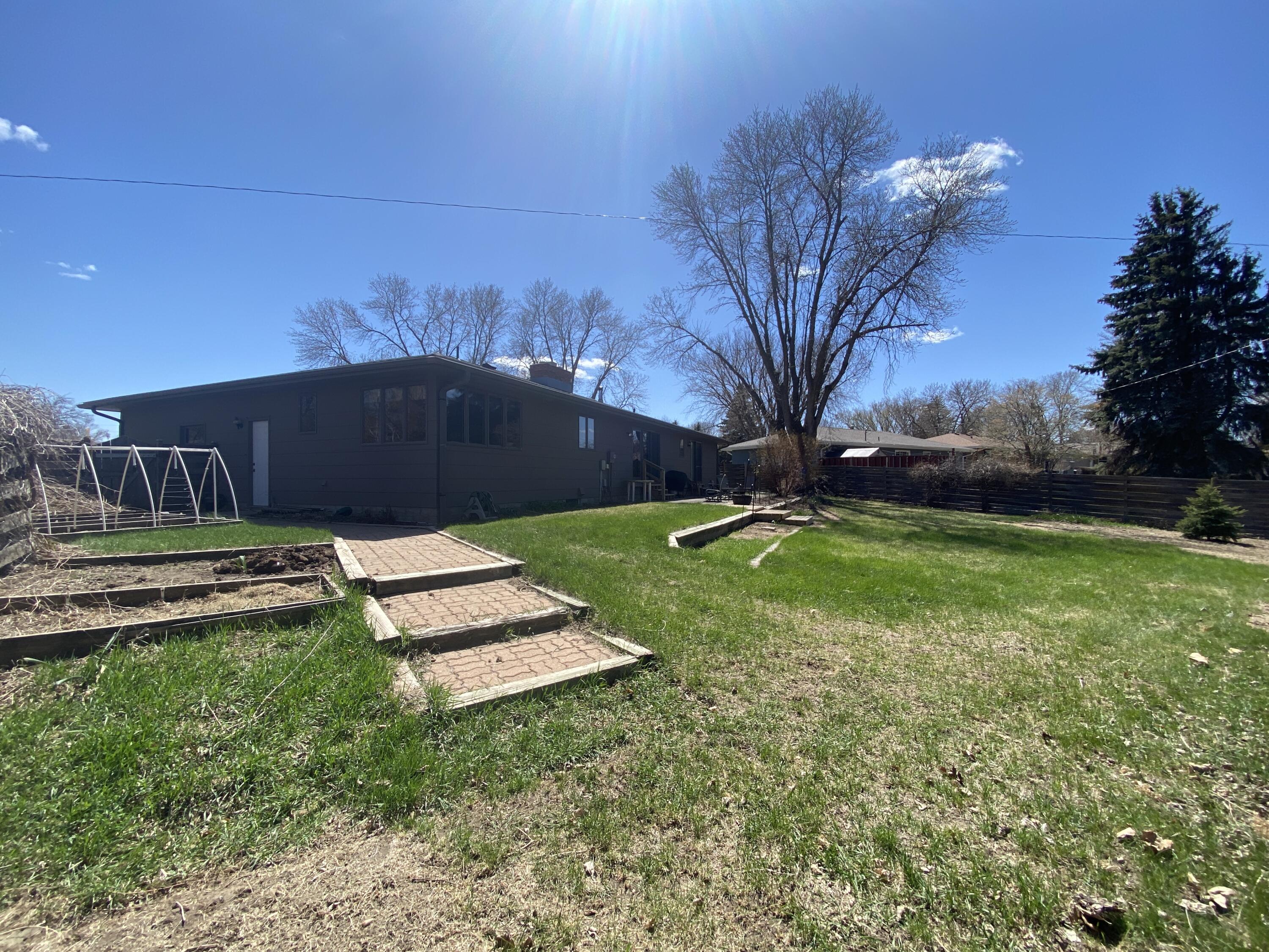 1004 W Cedar Ave