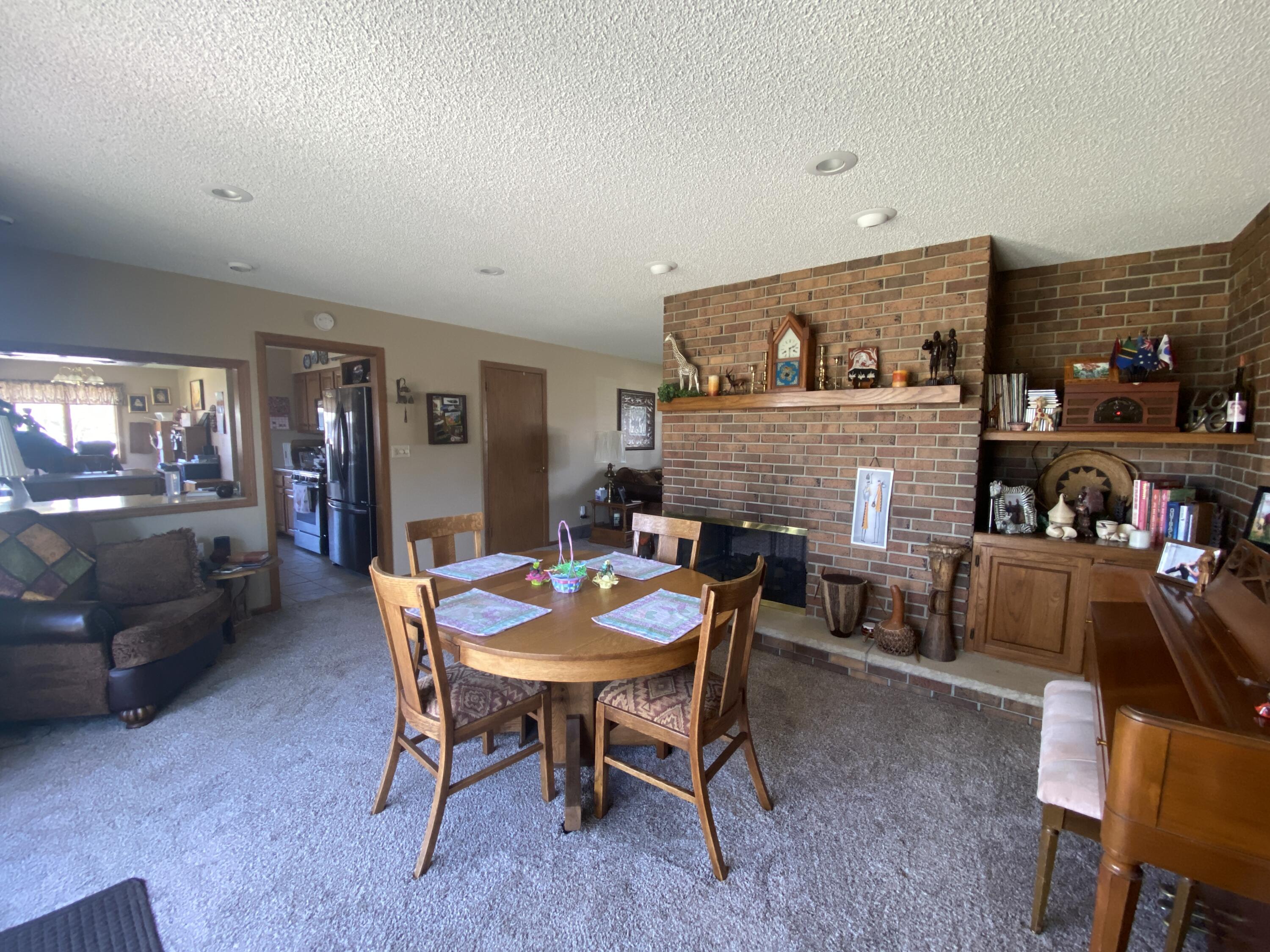 1004 W Cedar Ave