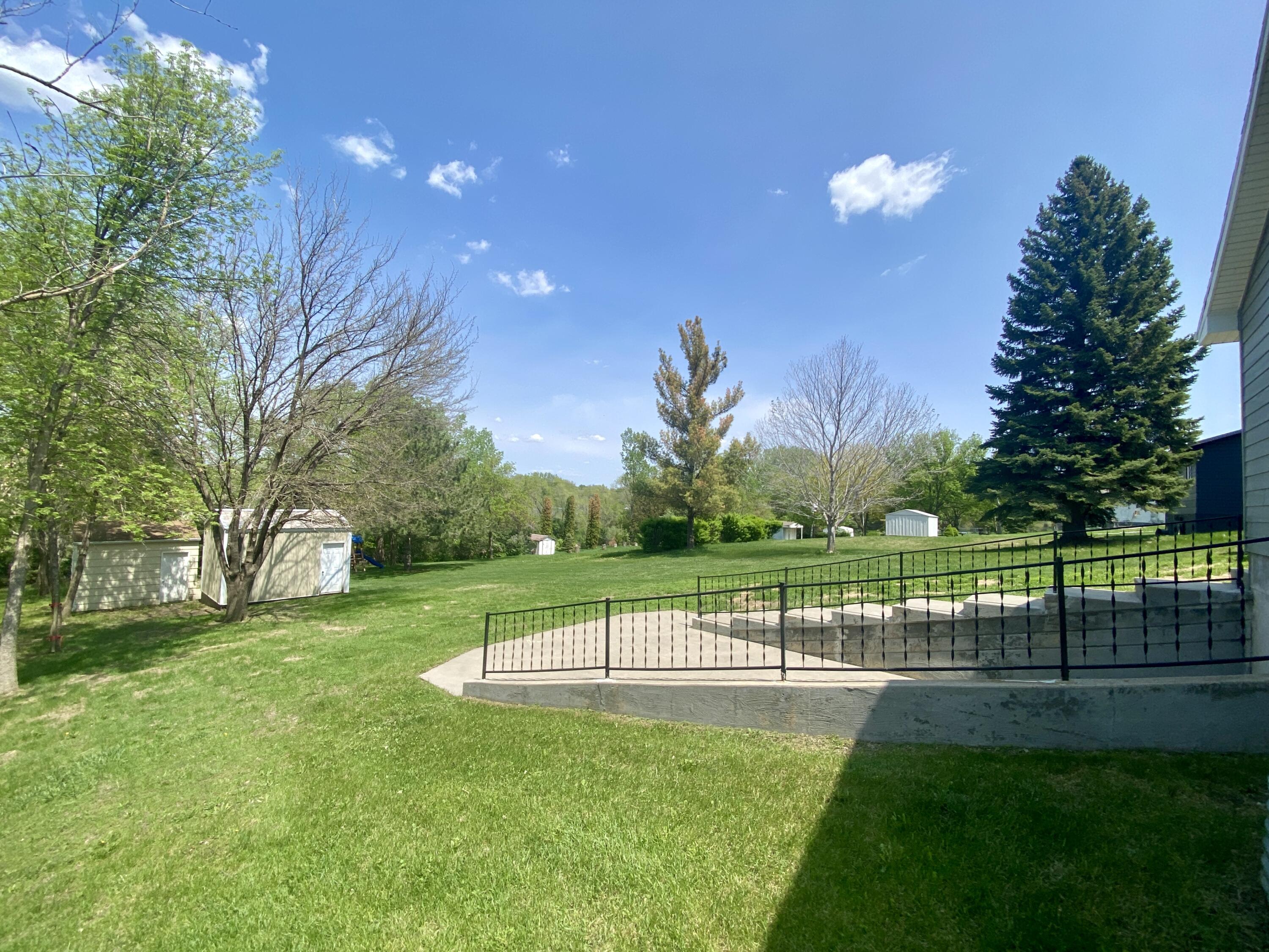 1400 W Hanson Ave