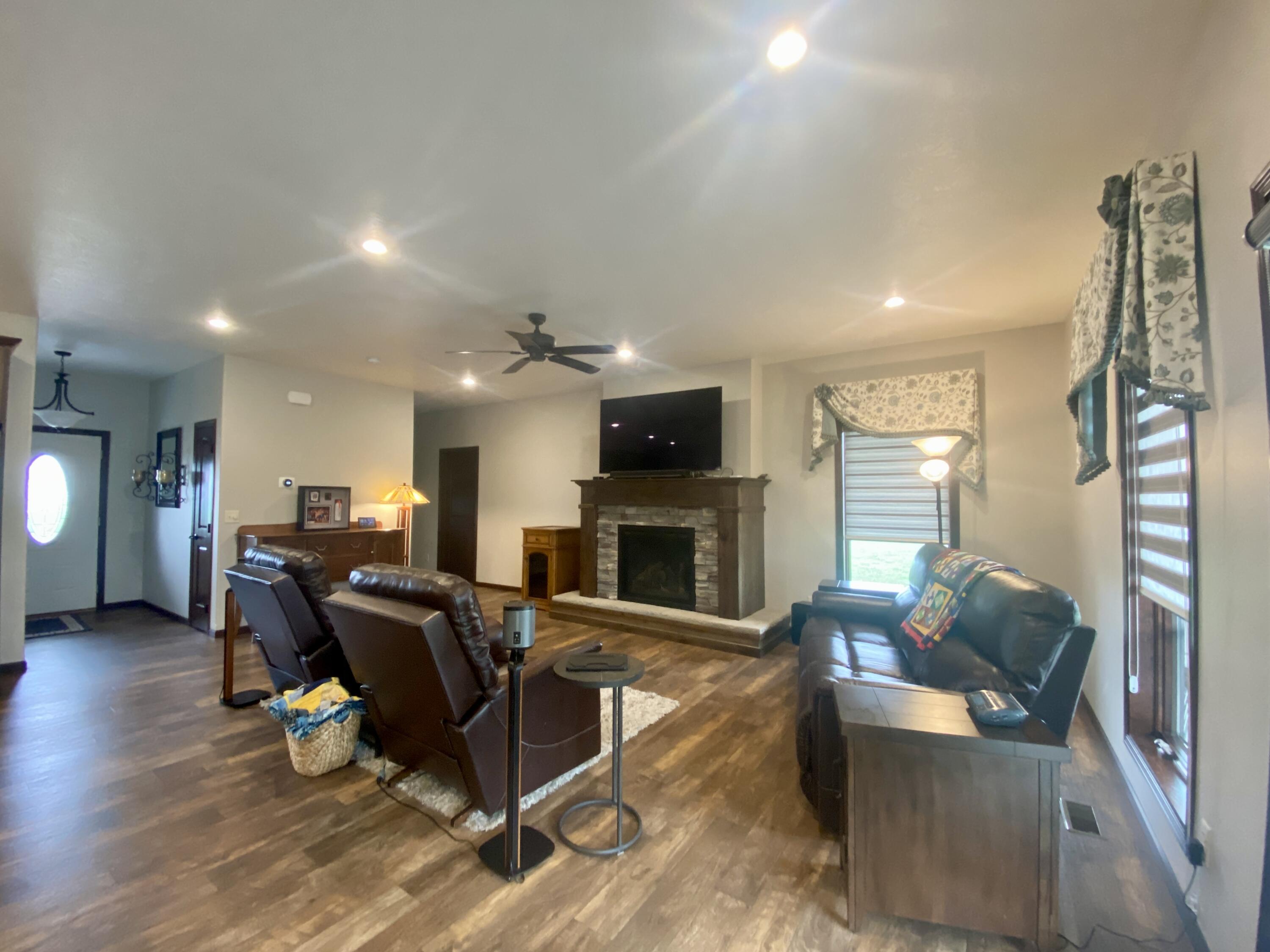 720 Carl Rd