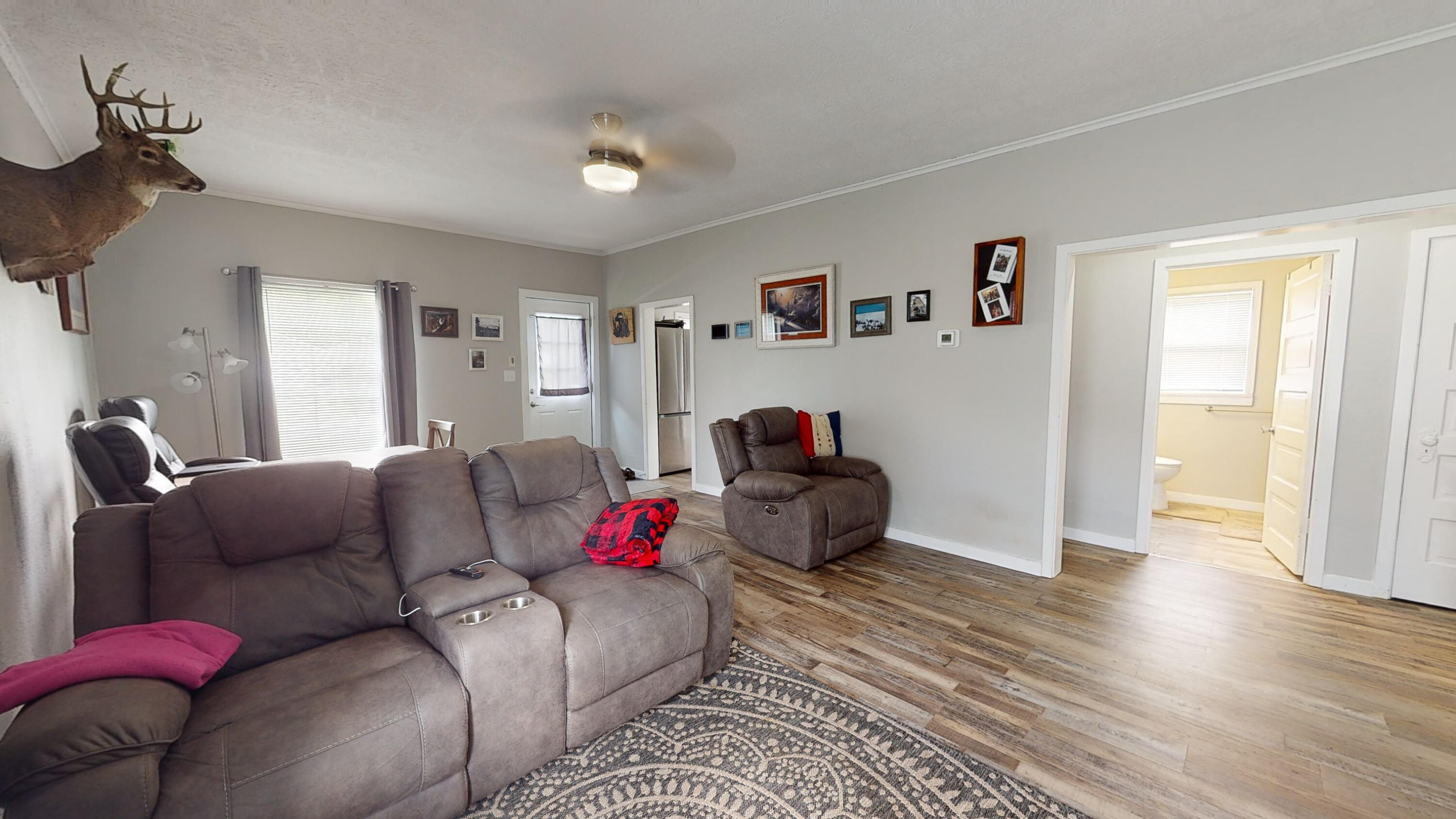 1205 E 2nd Ave