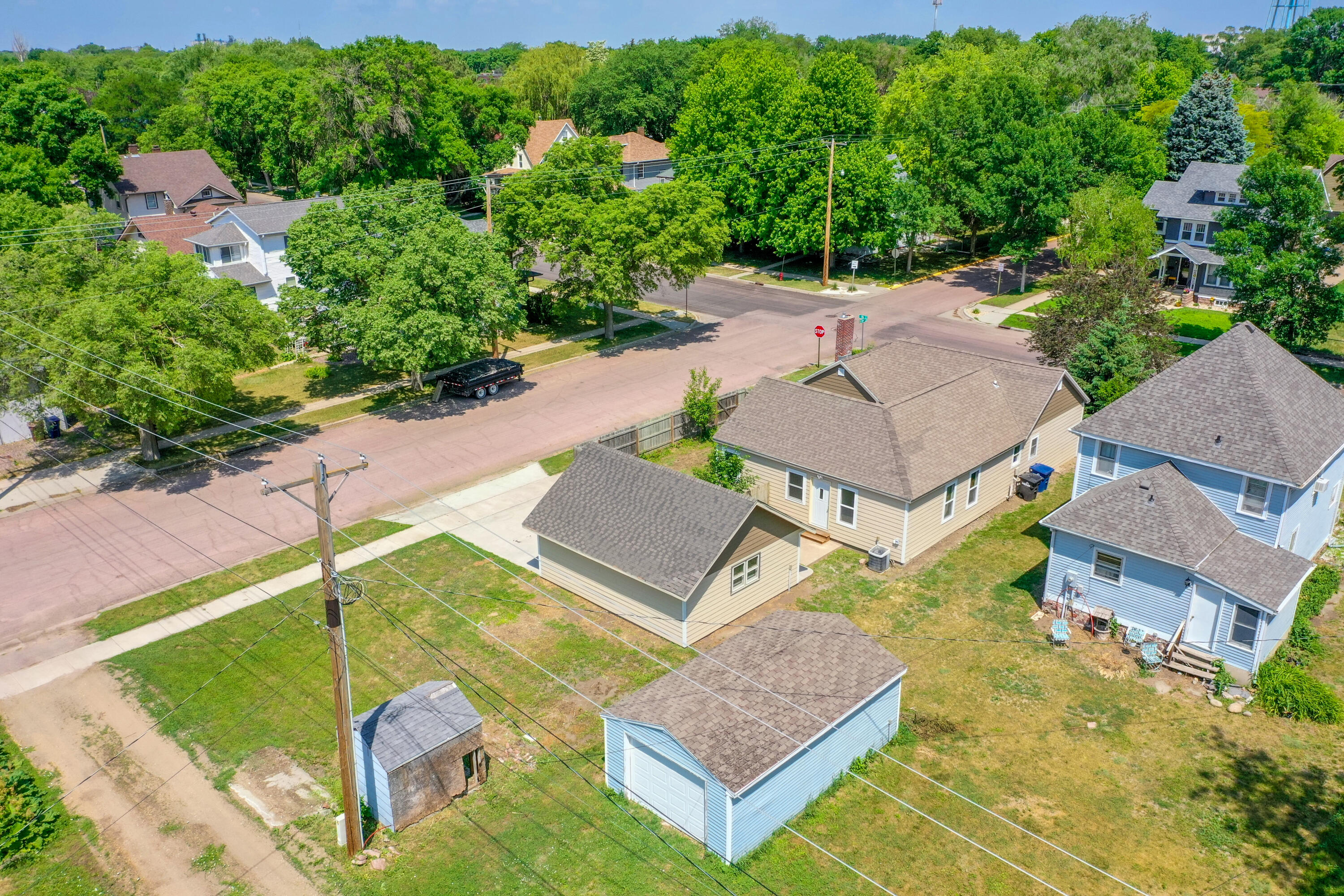 701 E 4th Ave