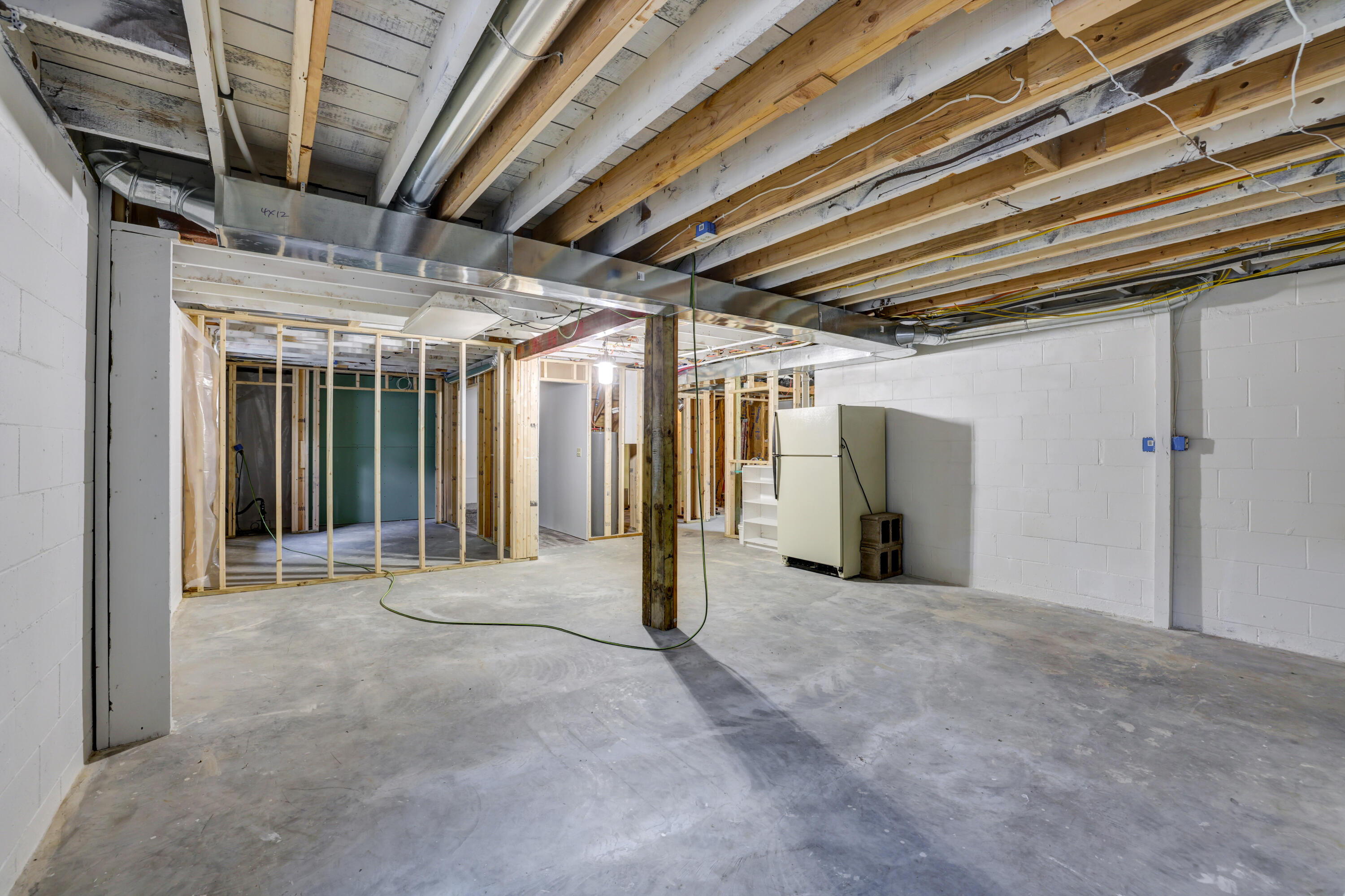701 E 4th Ave