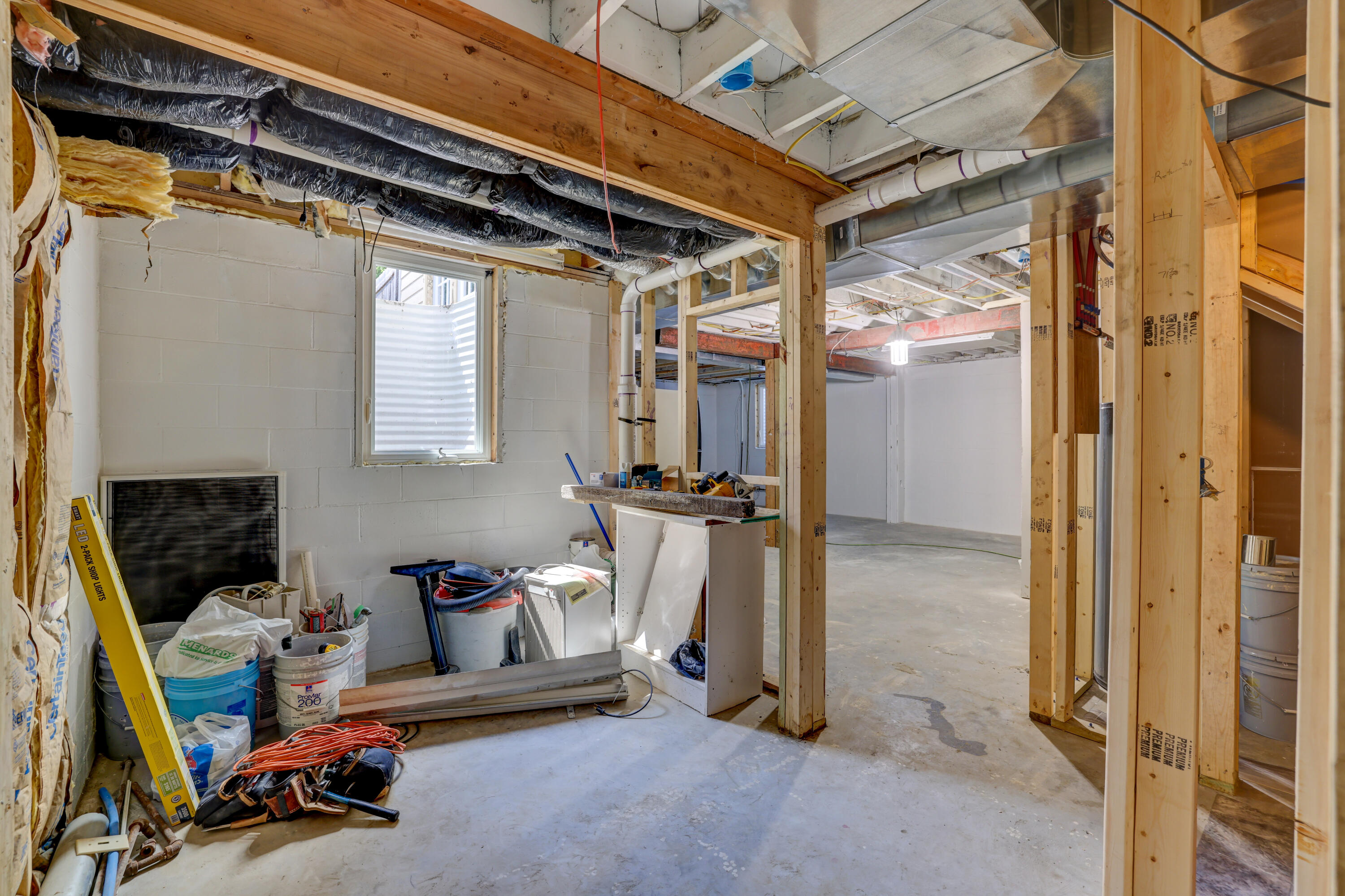 701 E 4th Ave