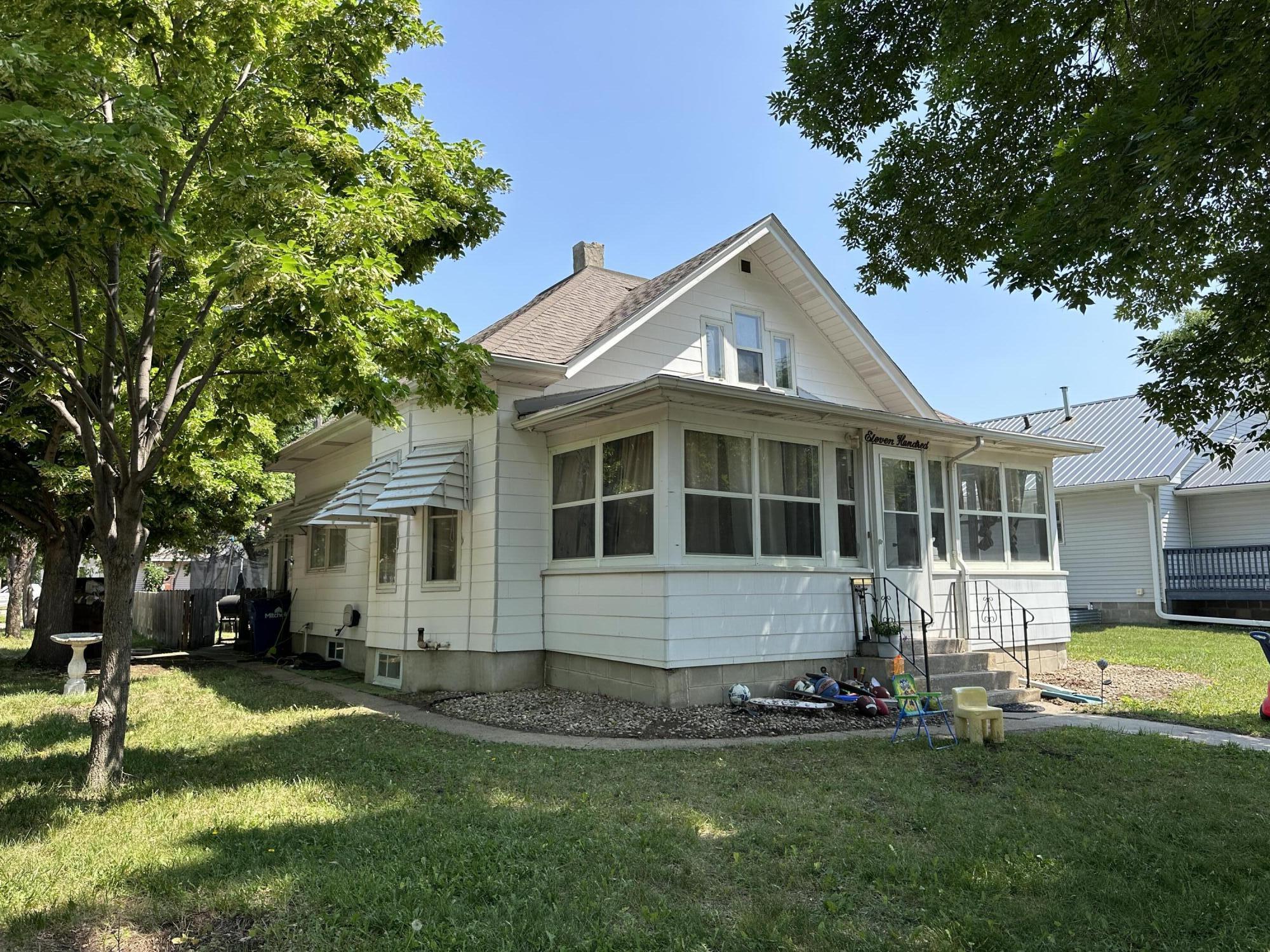 1100 E 2nd Ave