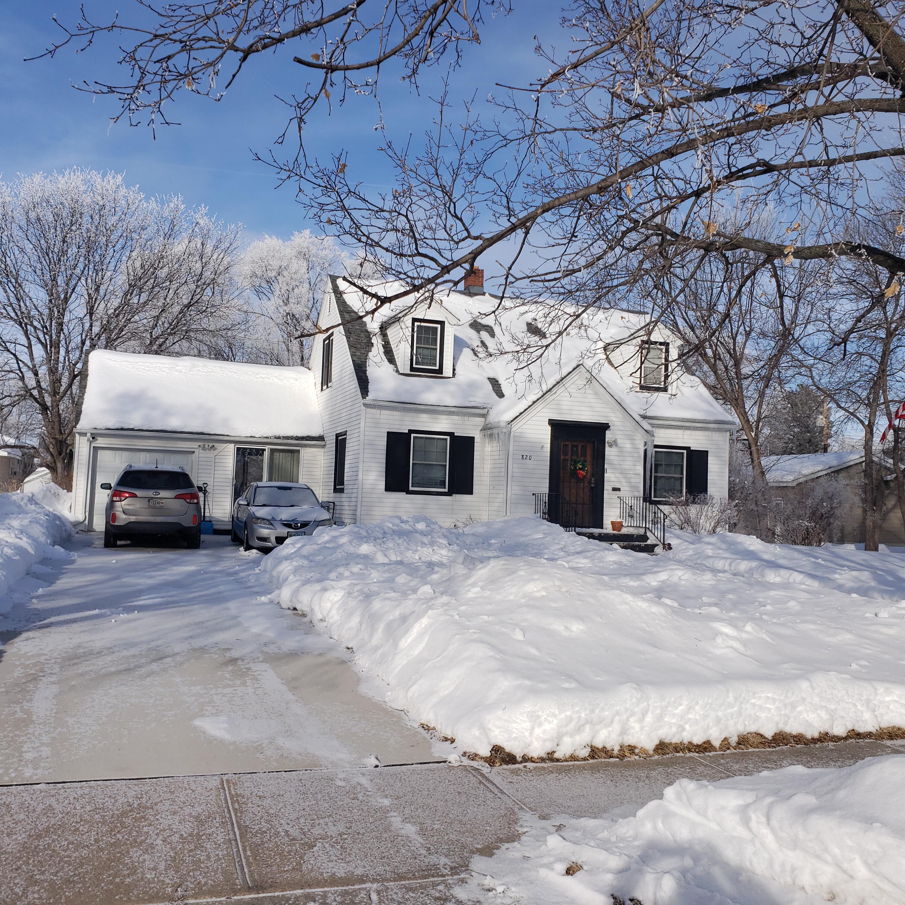 820 W 6th Ave