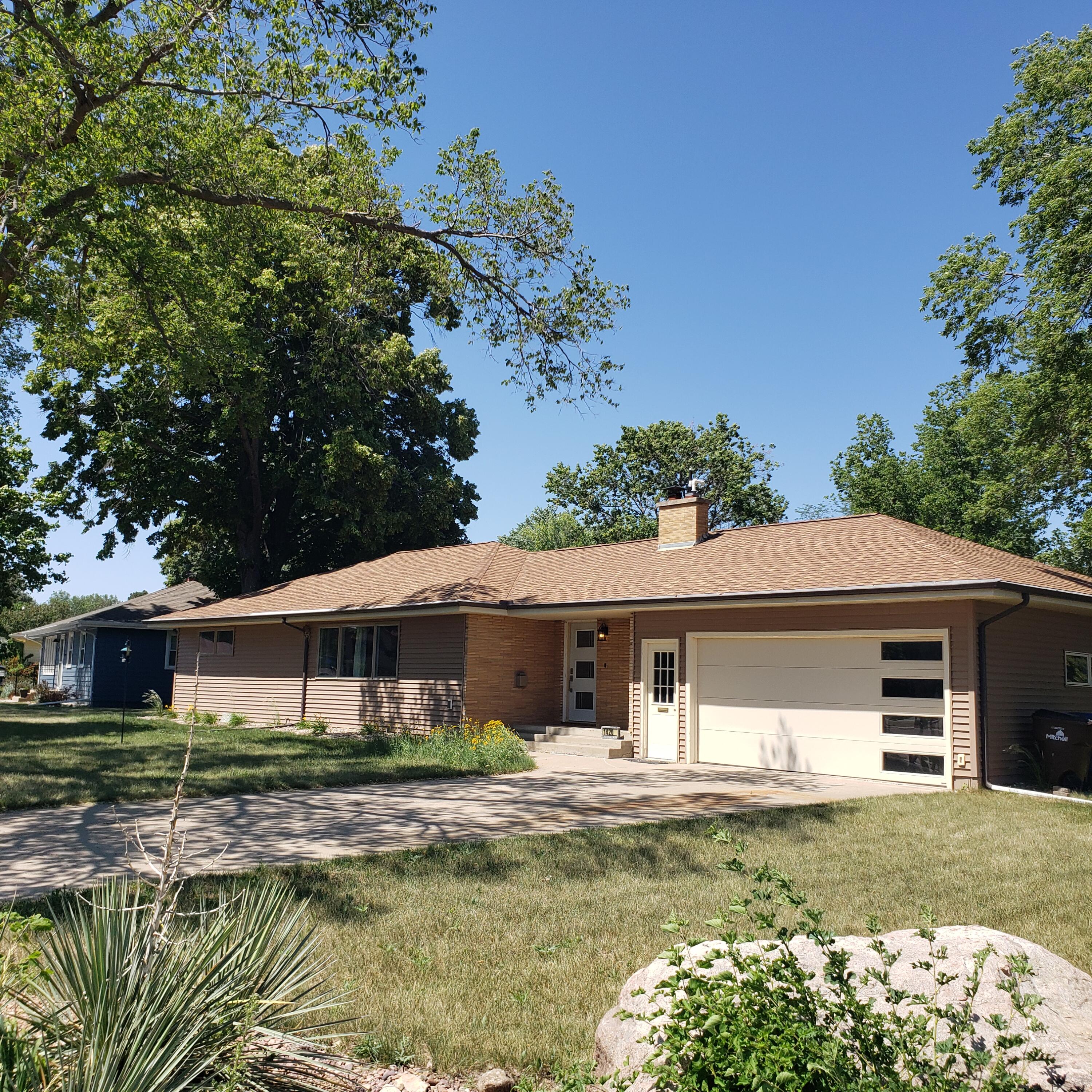 1420 MITCHELL Blvd