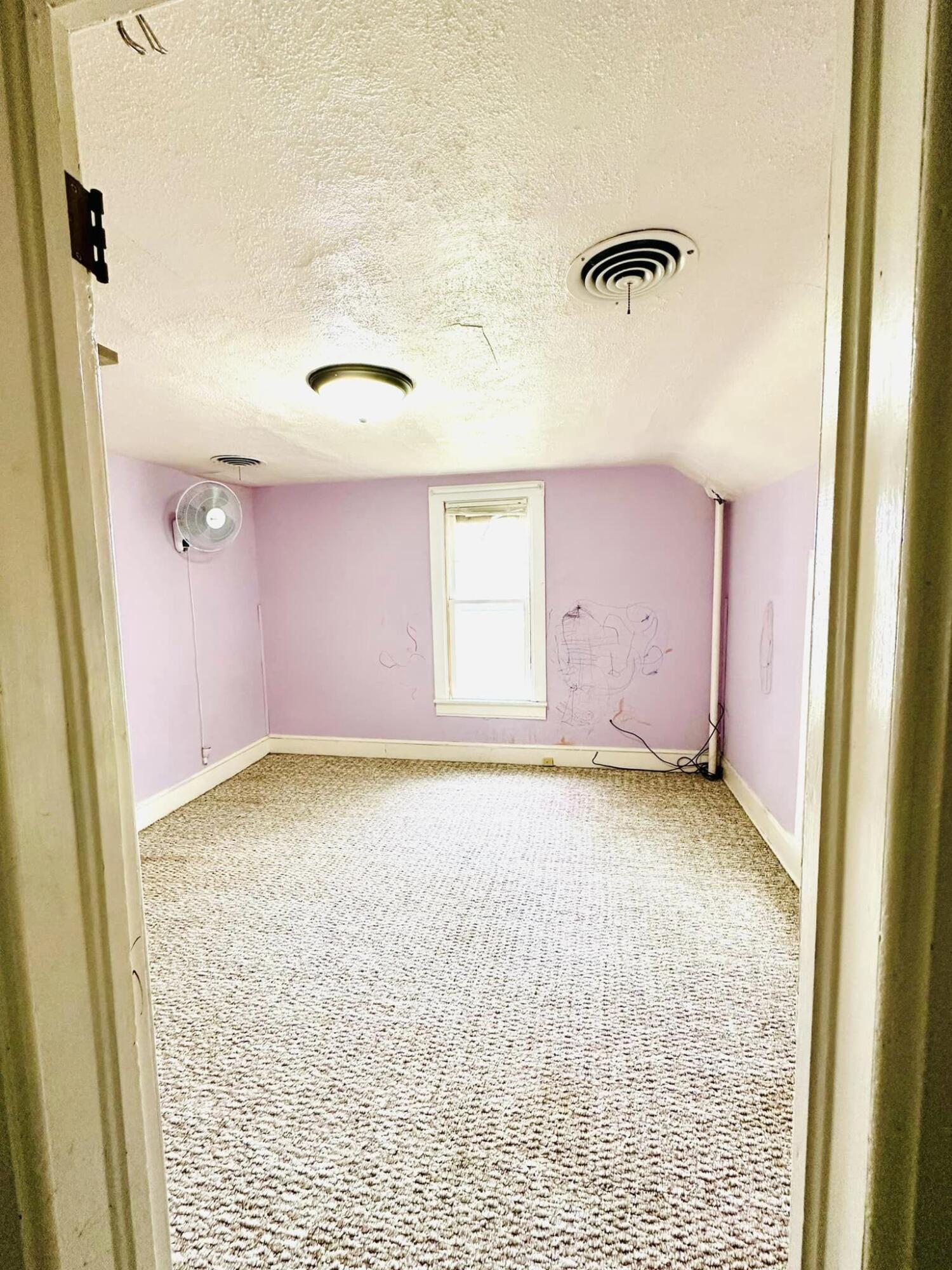 1015 W 3rd Ave
