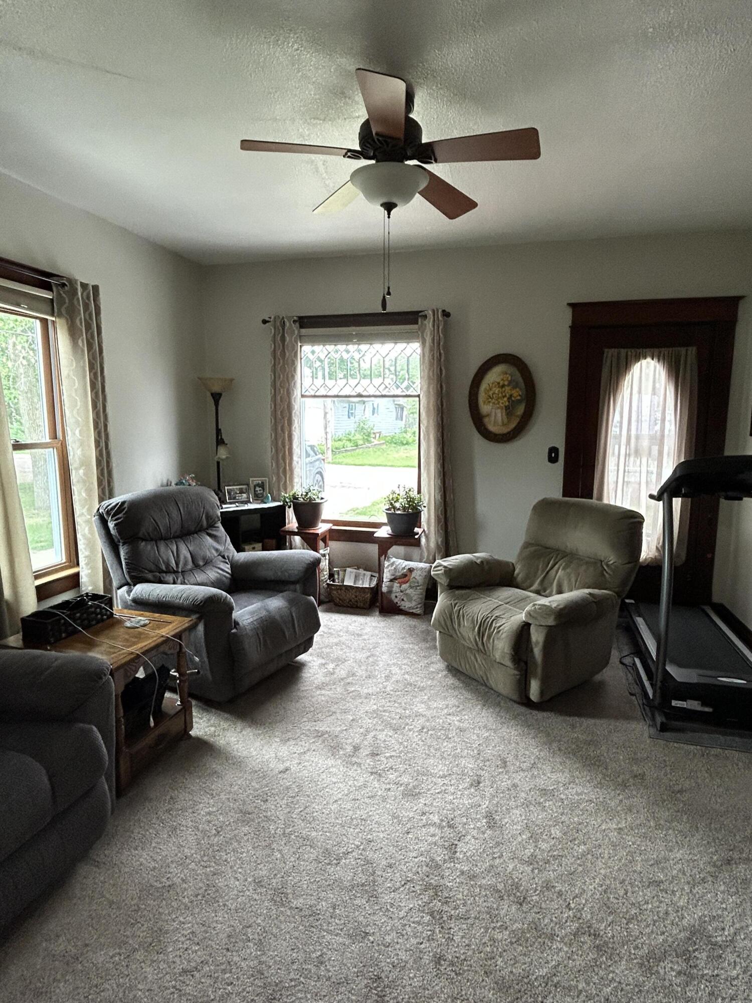 106 S Vilhauer St
