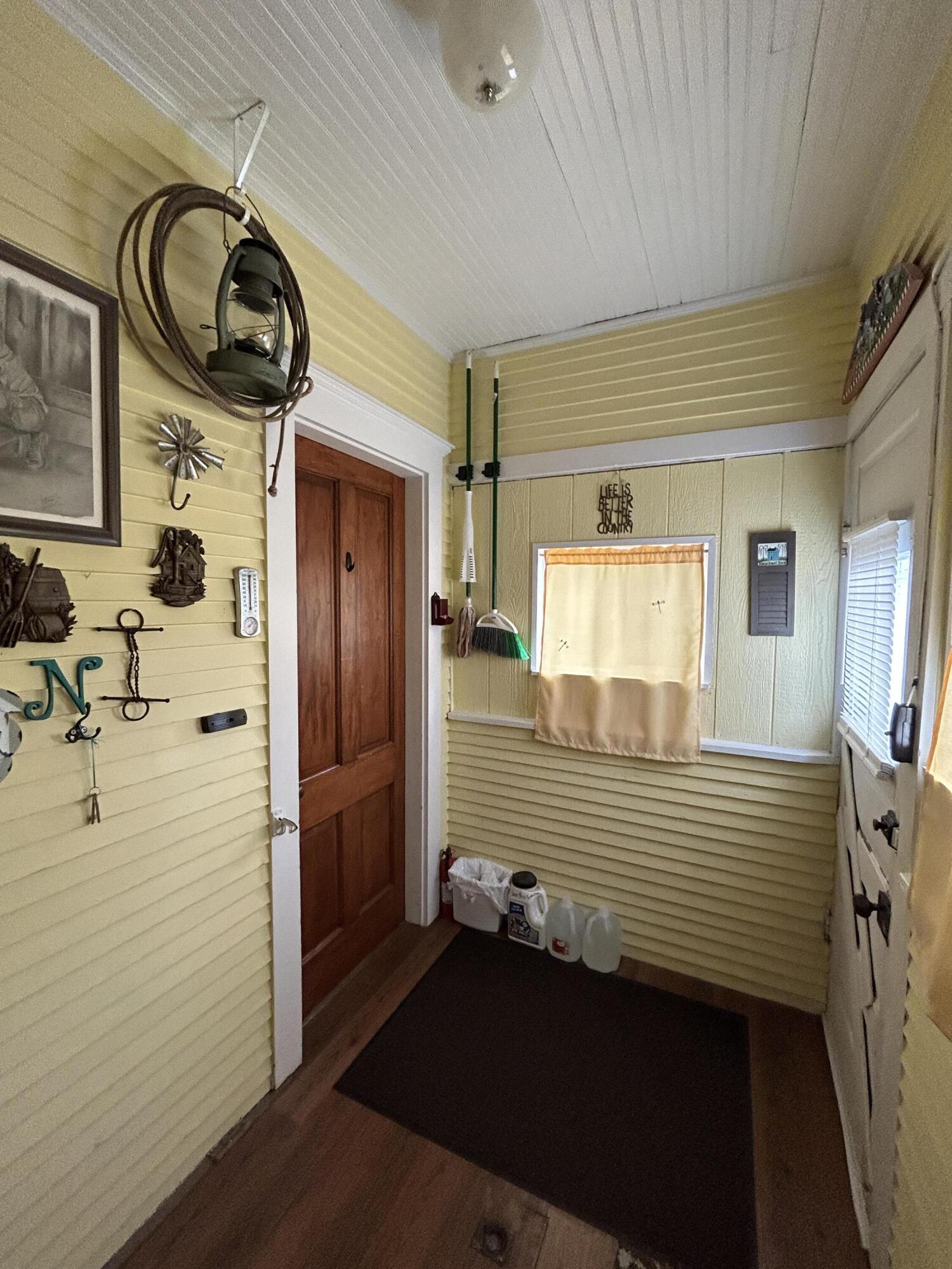 106 S Vilhauer St