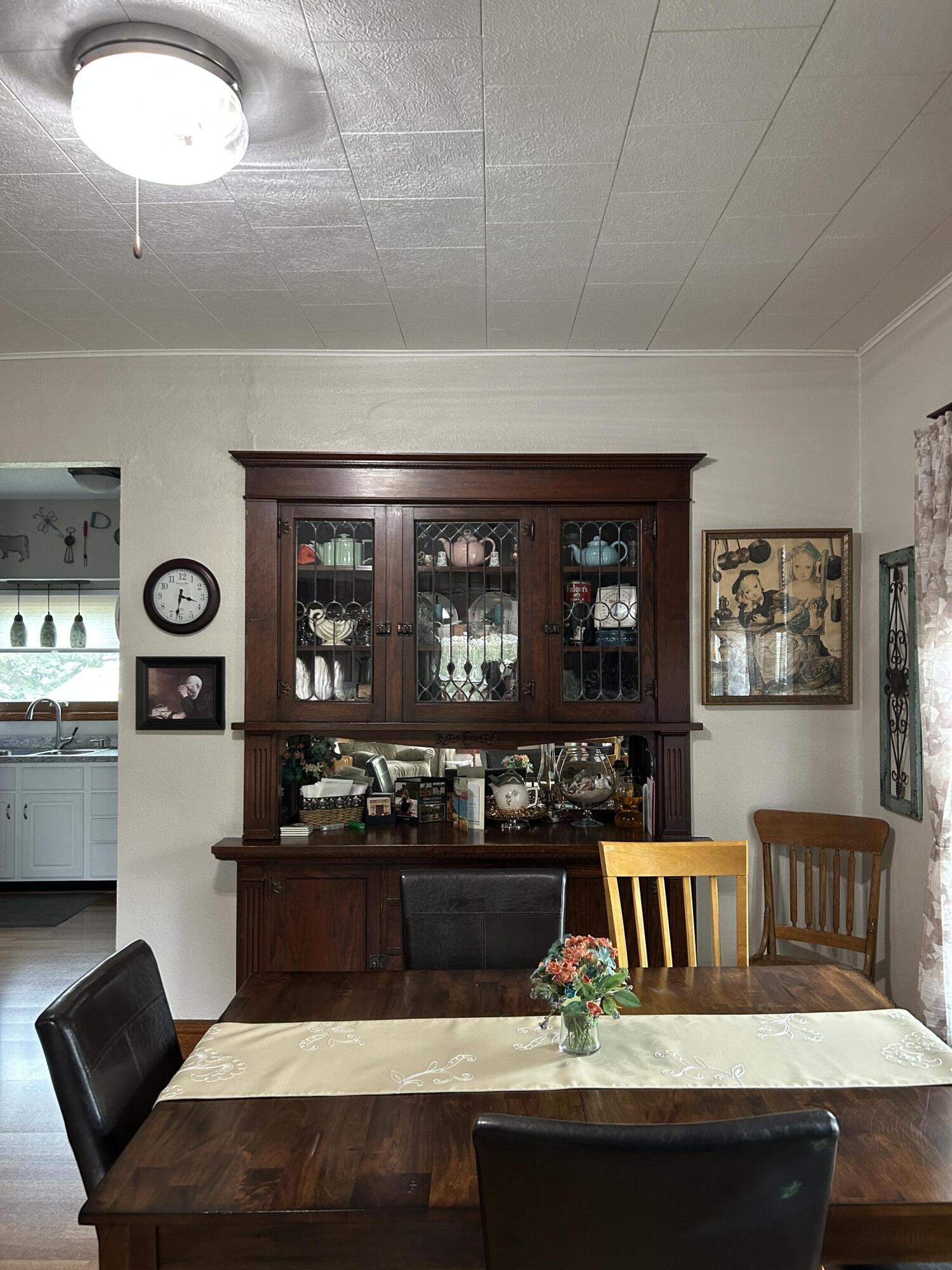 106 S Vilhauer St