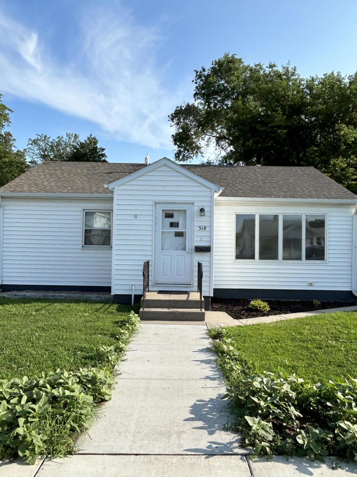 318 E 10th Ave