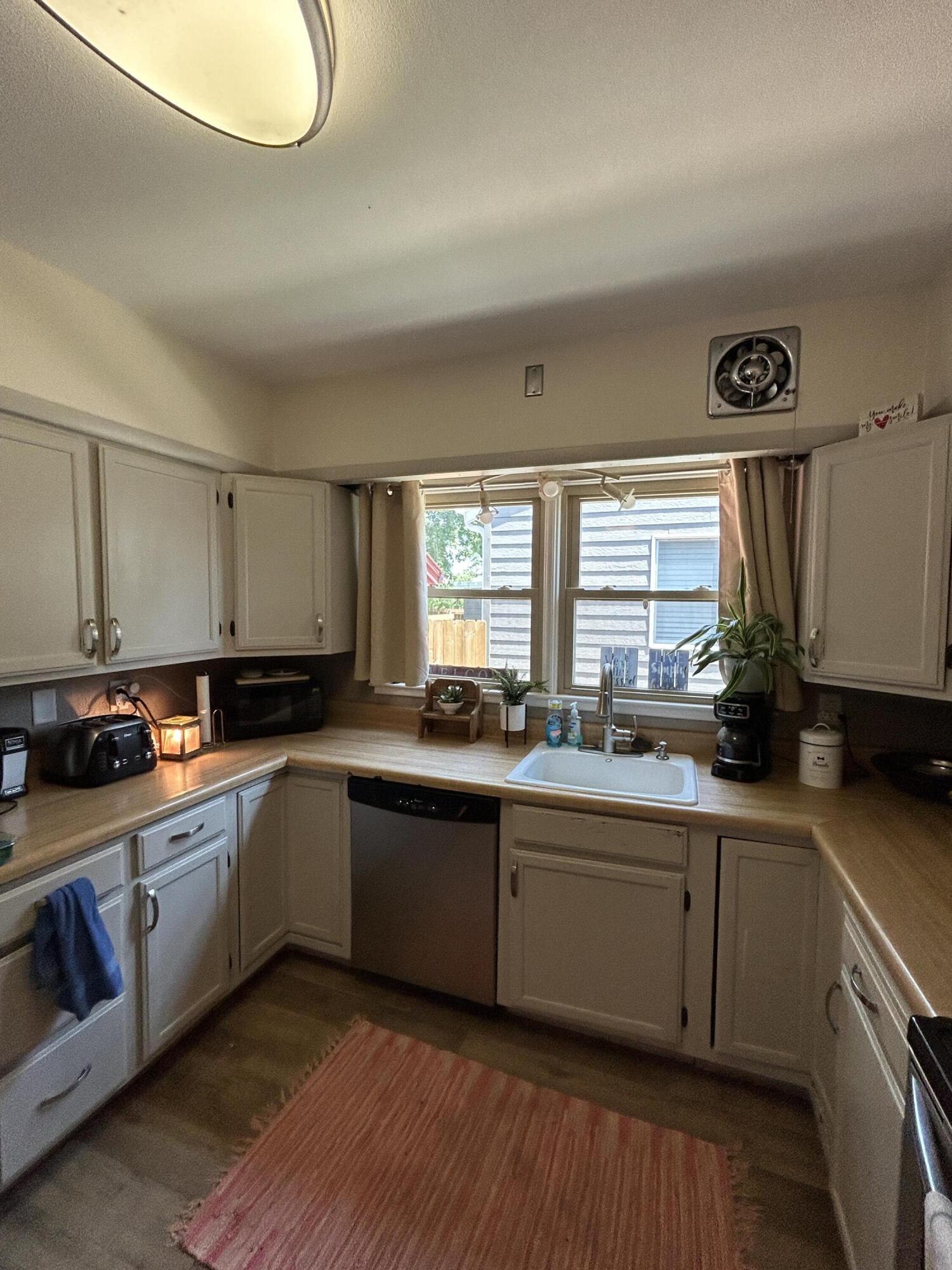 500 E 11th Ave