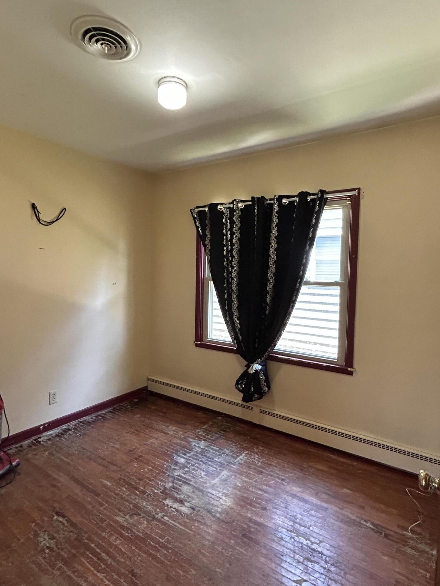 500 E 11th Ave