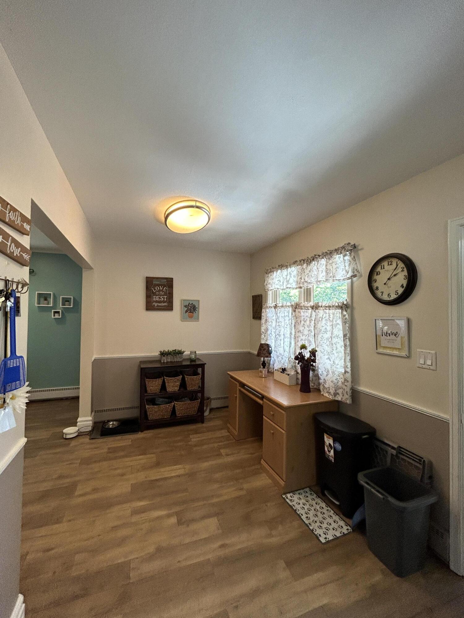 500 E 11th Ave