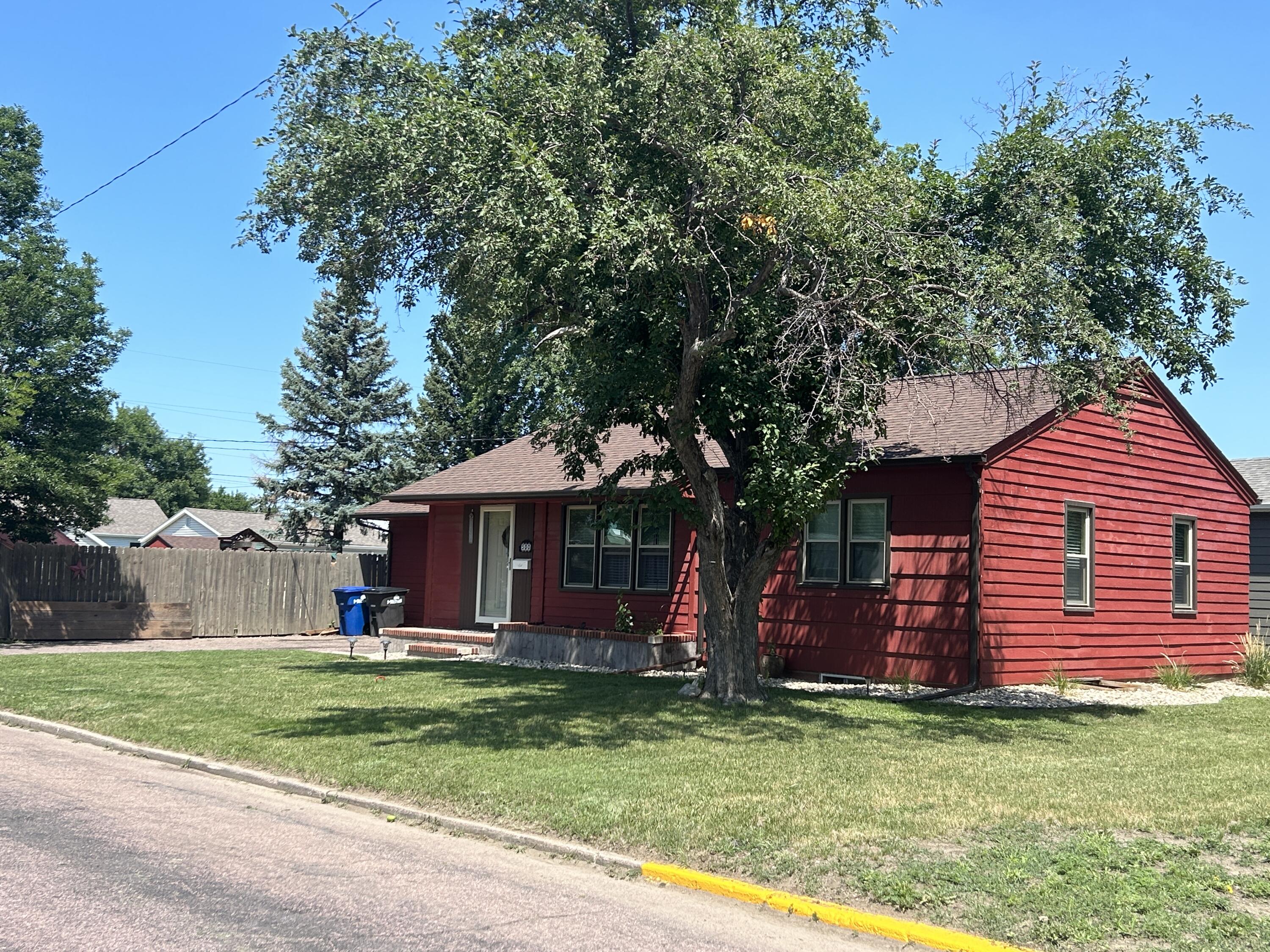500 E 11th Ave