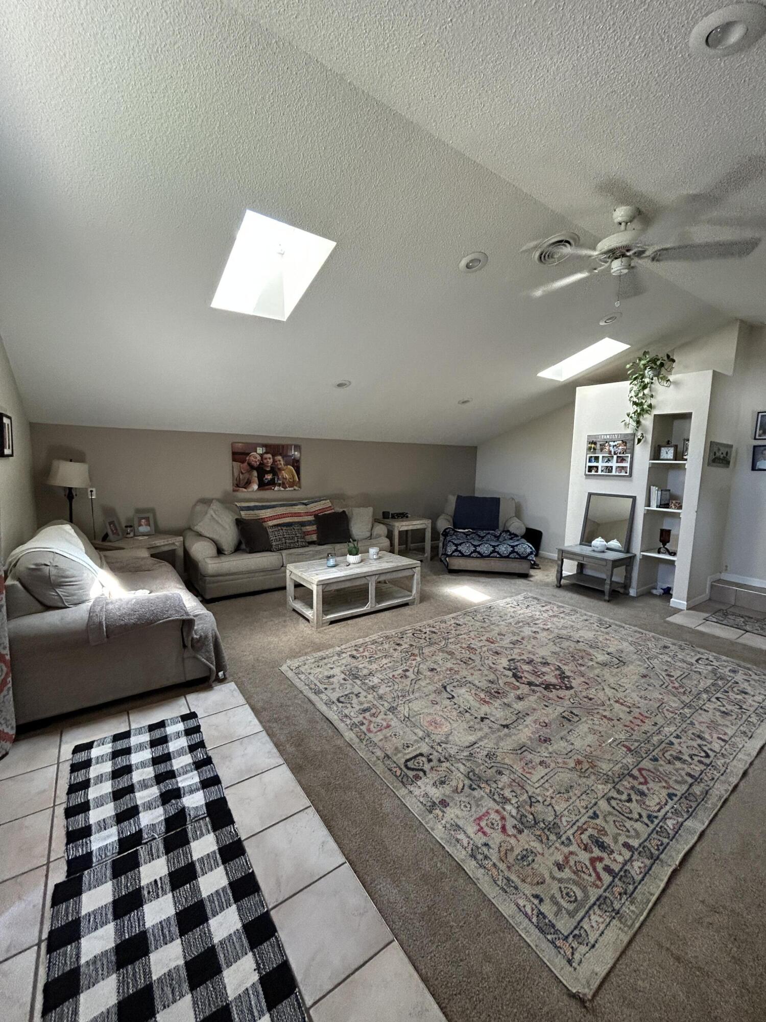 500 E 11th Ave