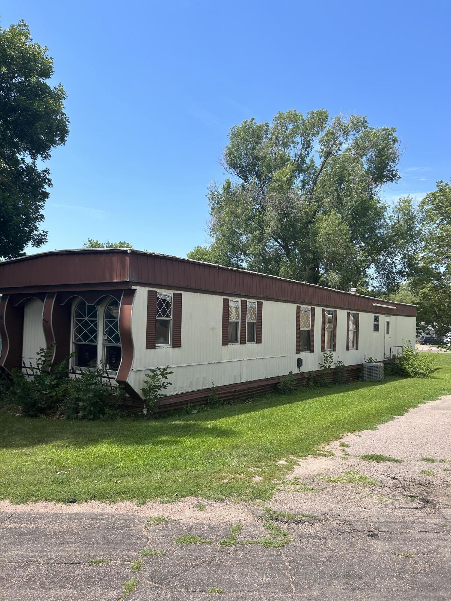 1401 S Main Lot 51 St