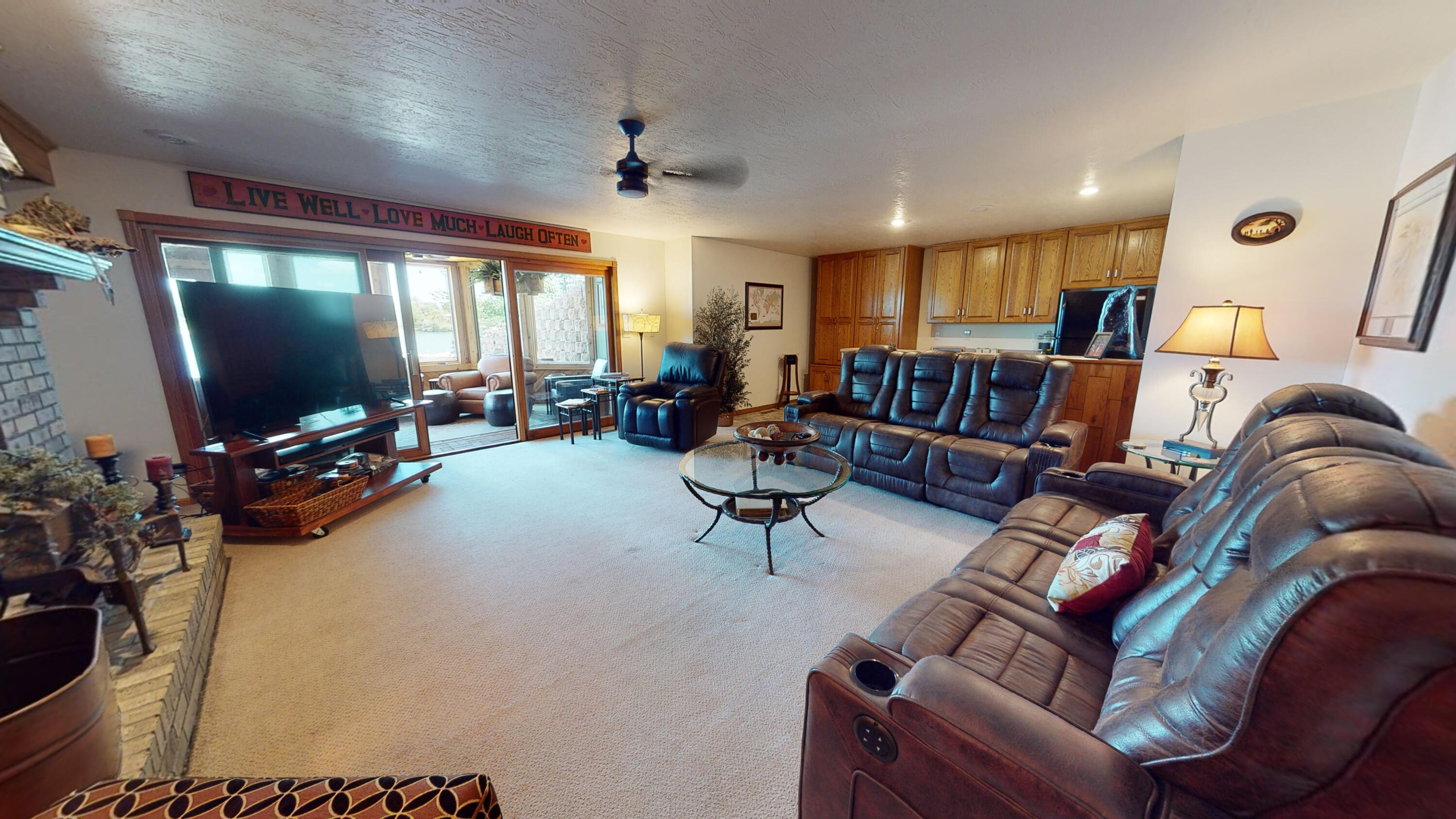 29 S Harmon Dr