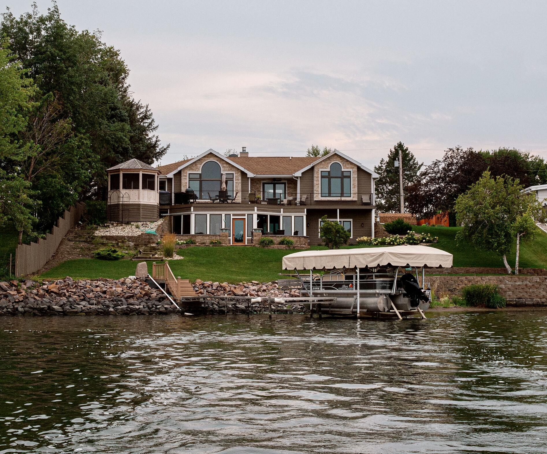 29 S Harmon Dr