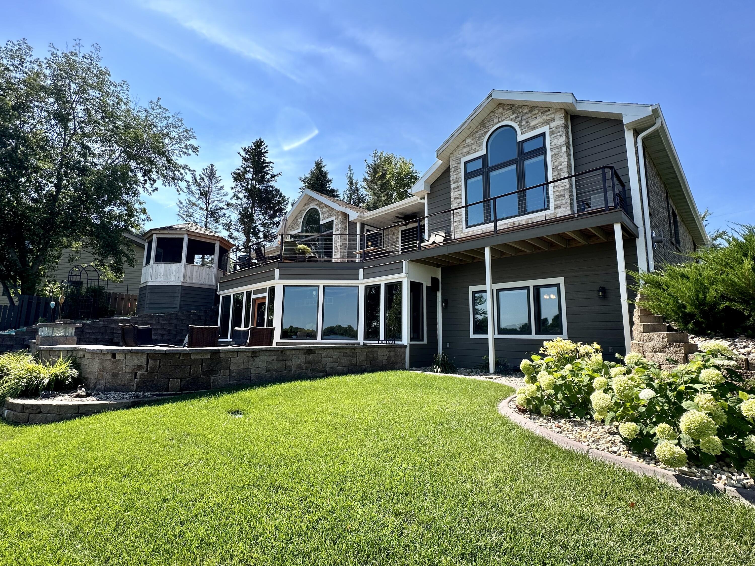 29 S Harmon Dr