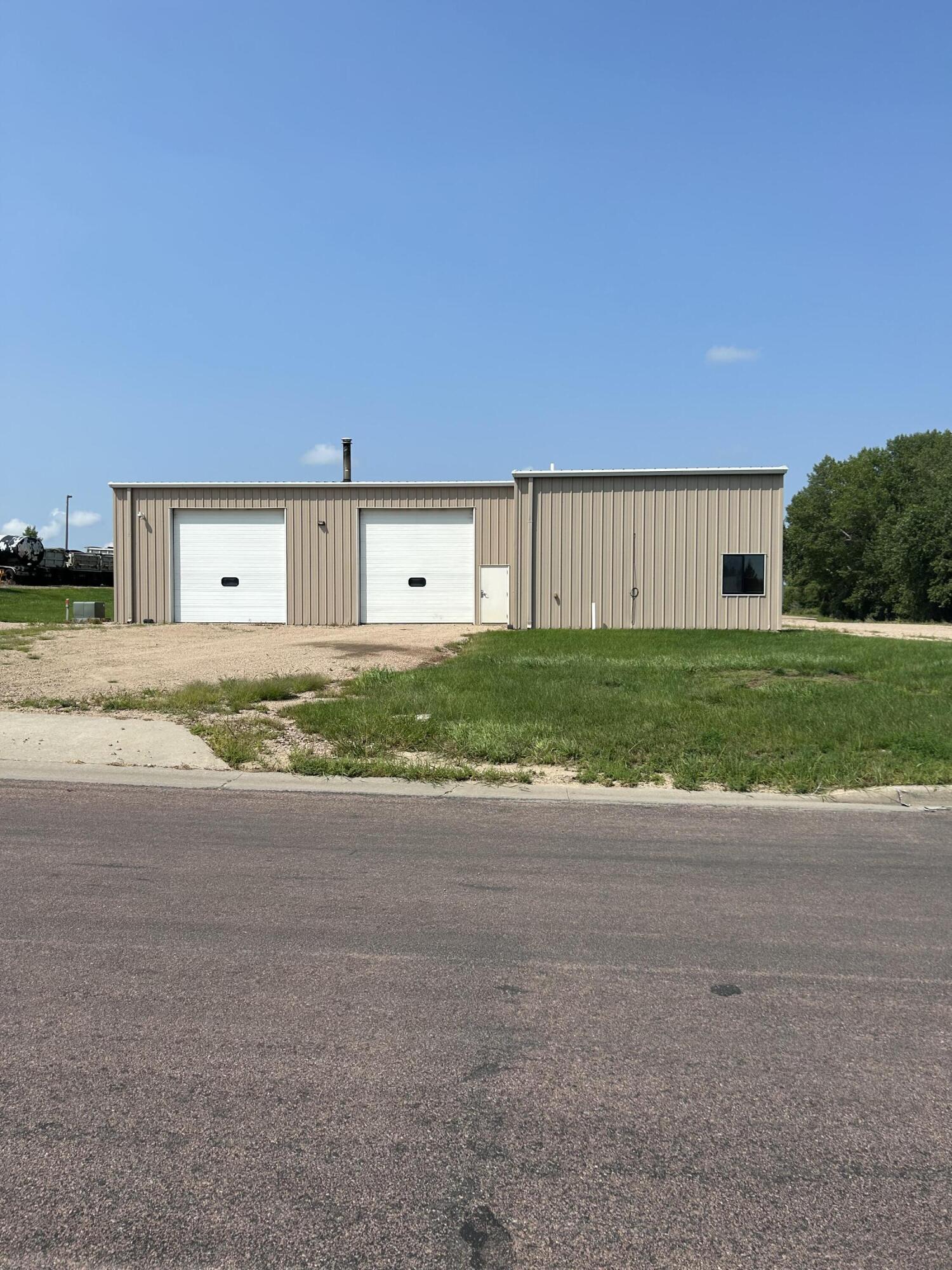 115 W Harriet St