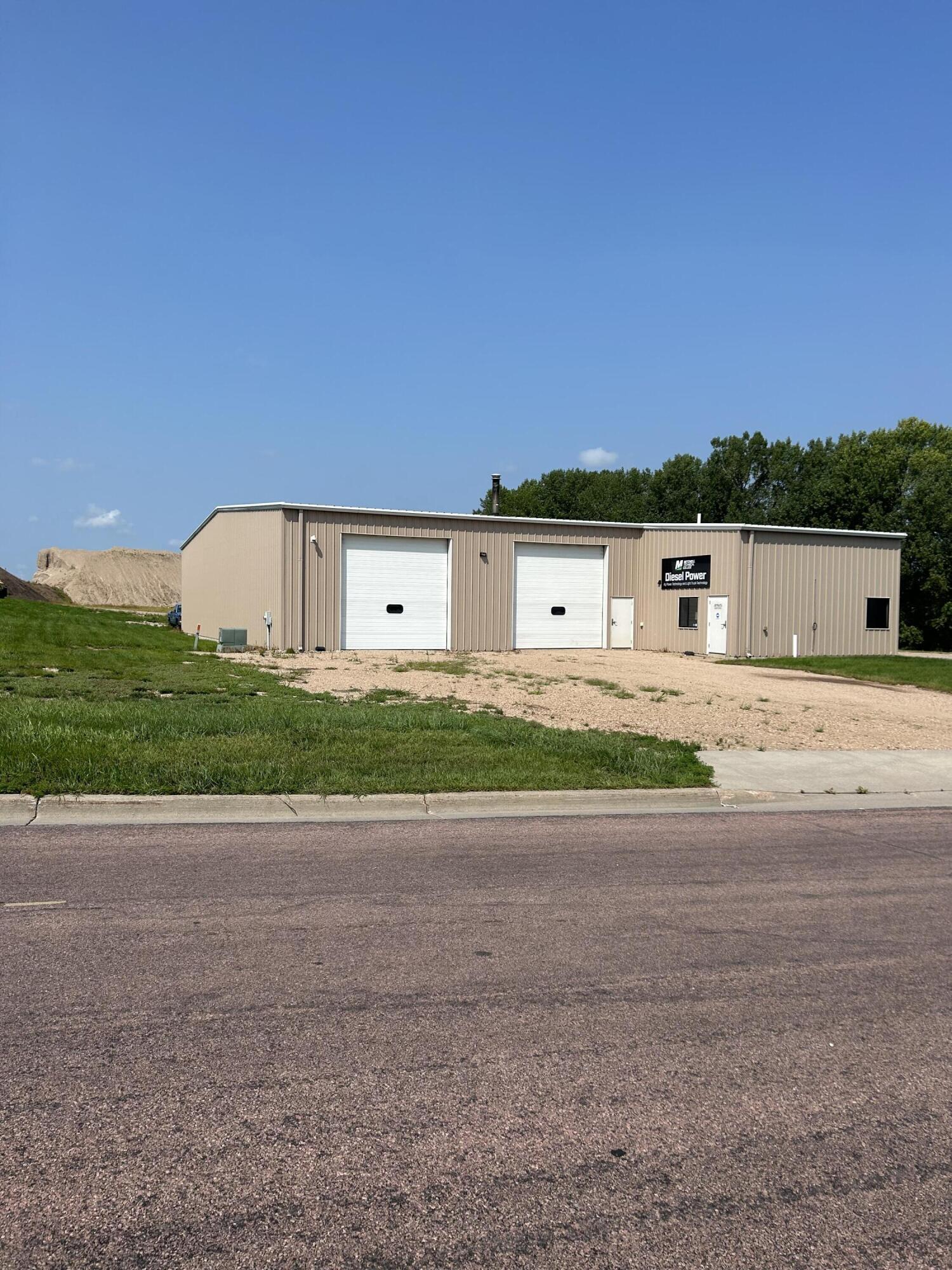 115 W Harriet St