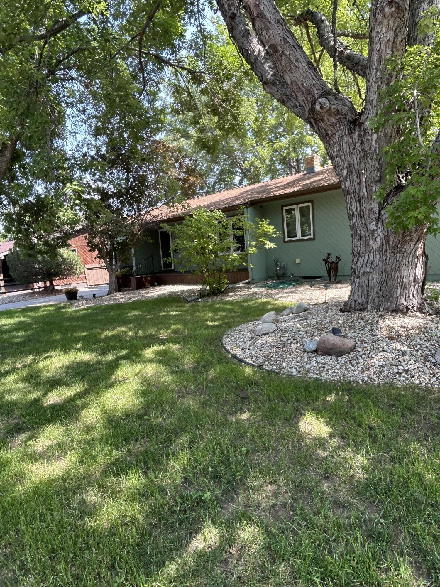 910 Foss Place
