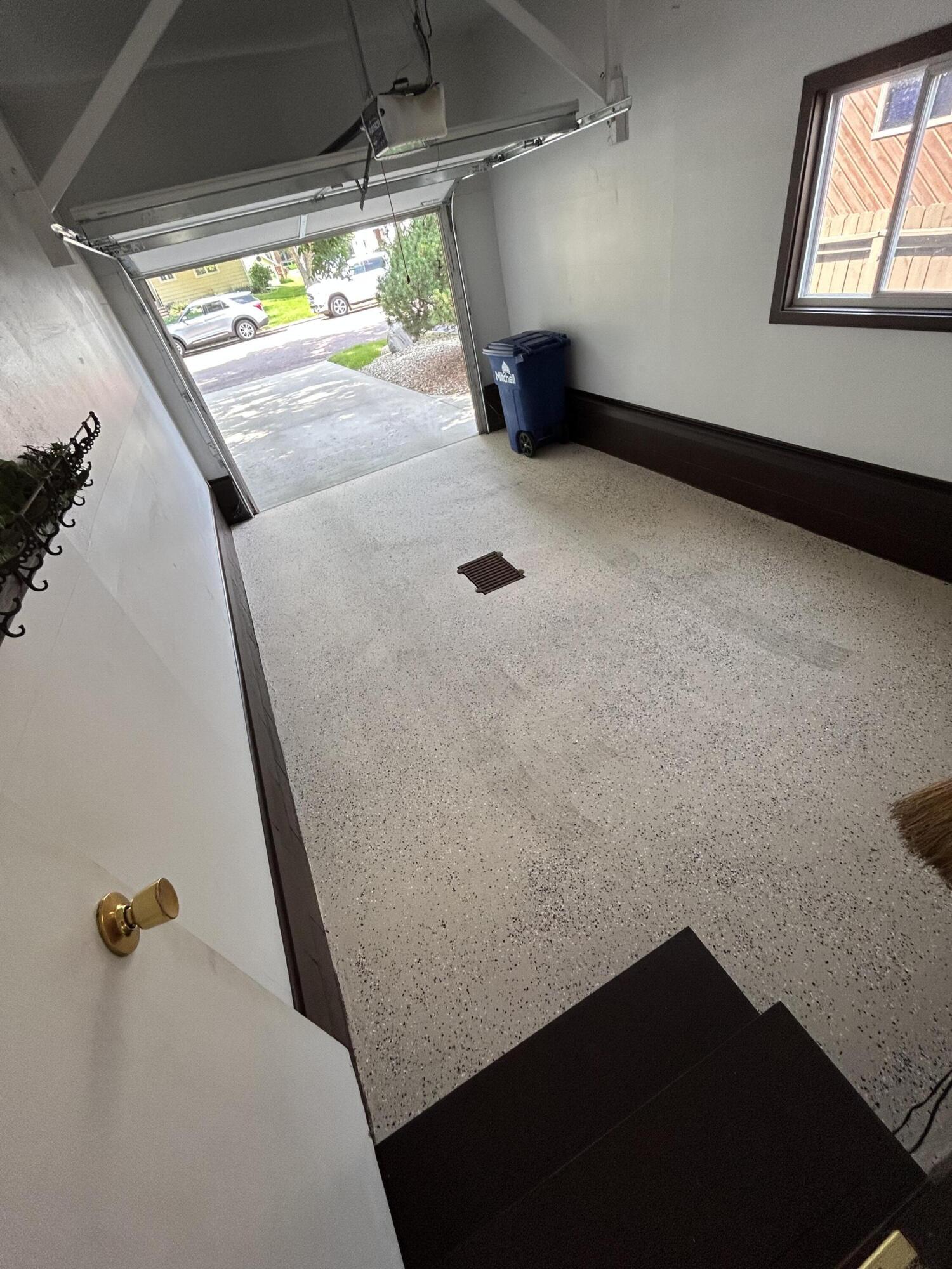 910 Foss Place
