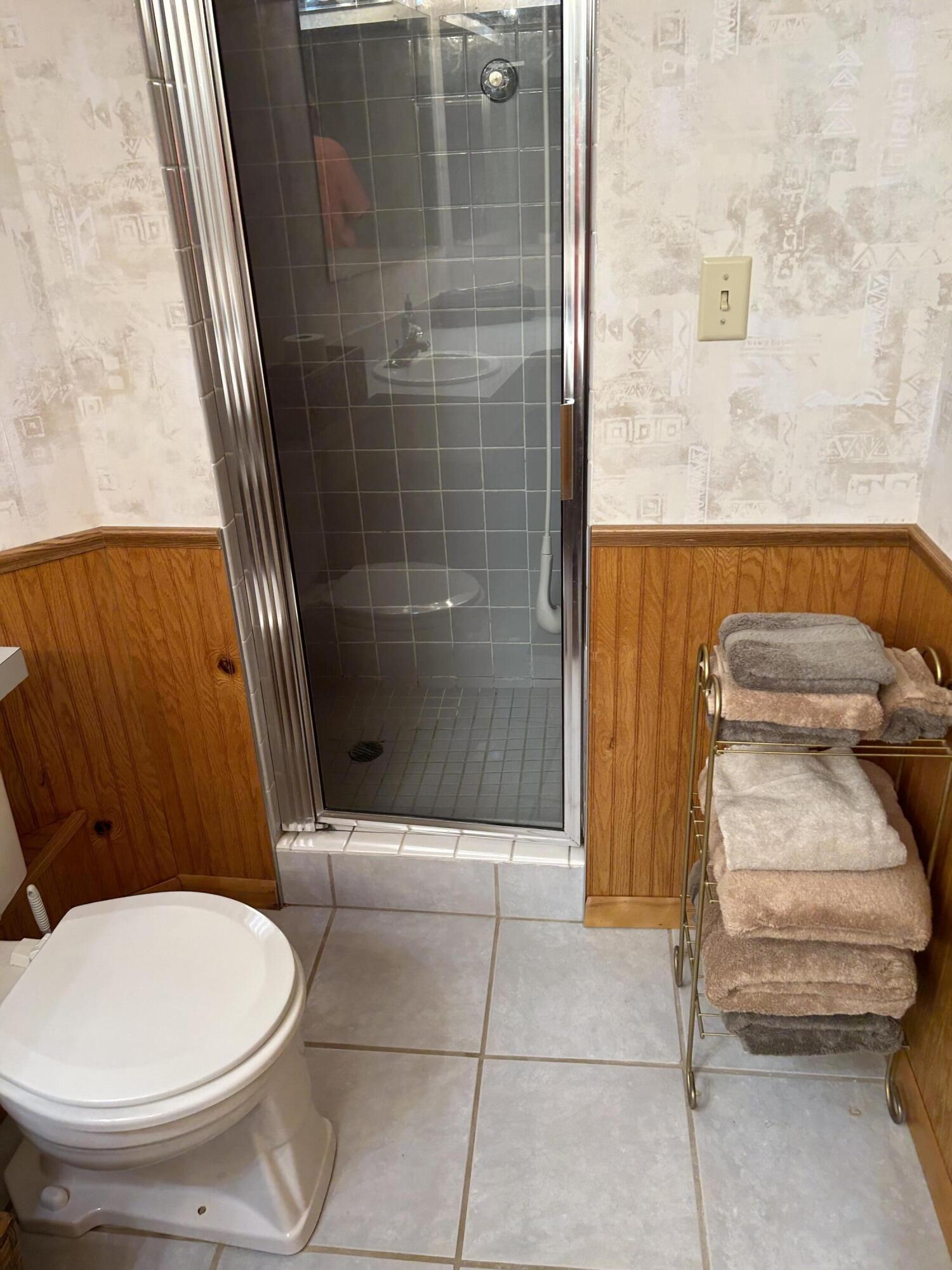 910 Foss Place