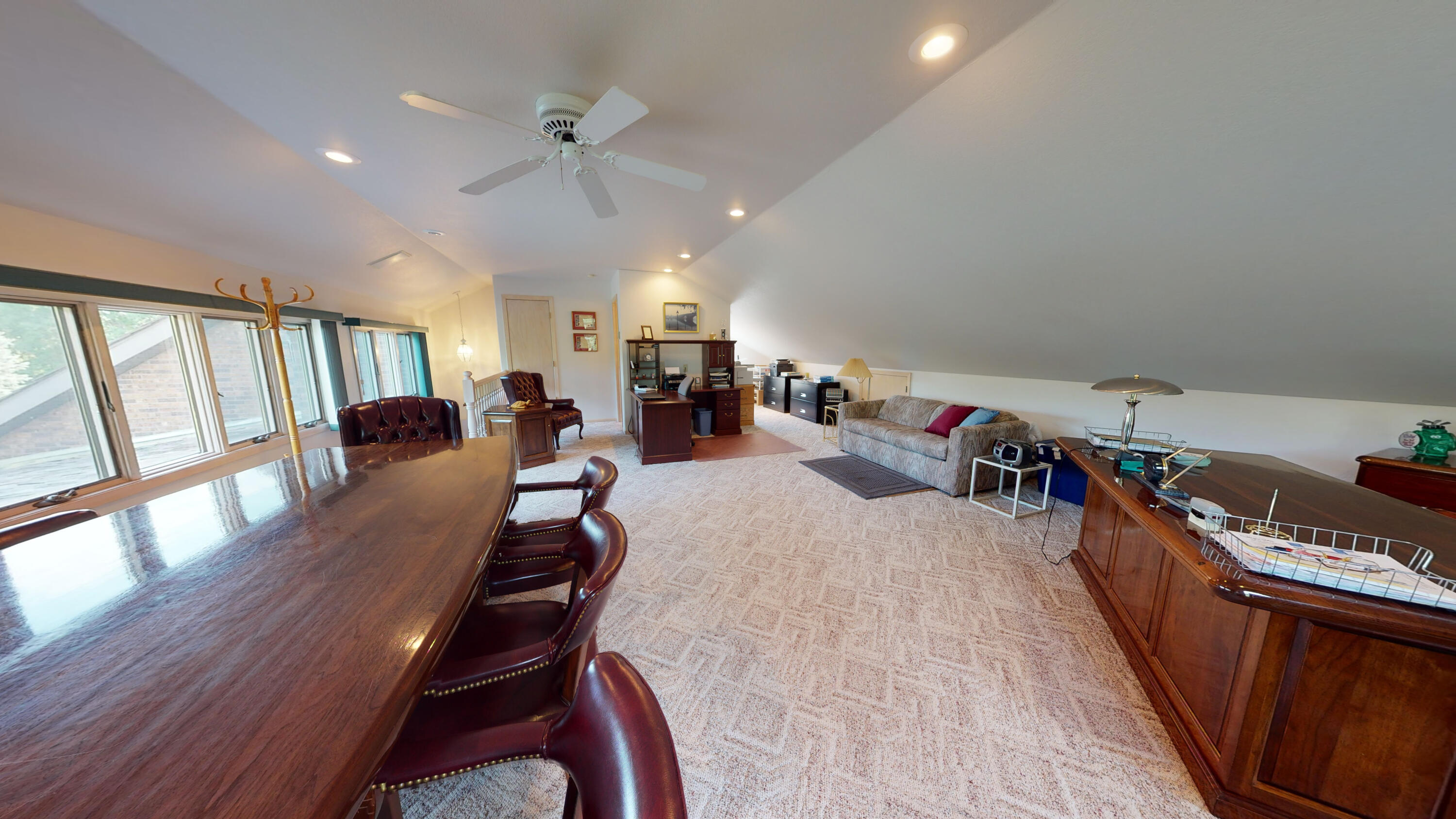 1050 N Harmon Dr