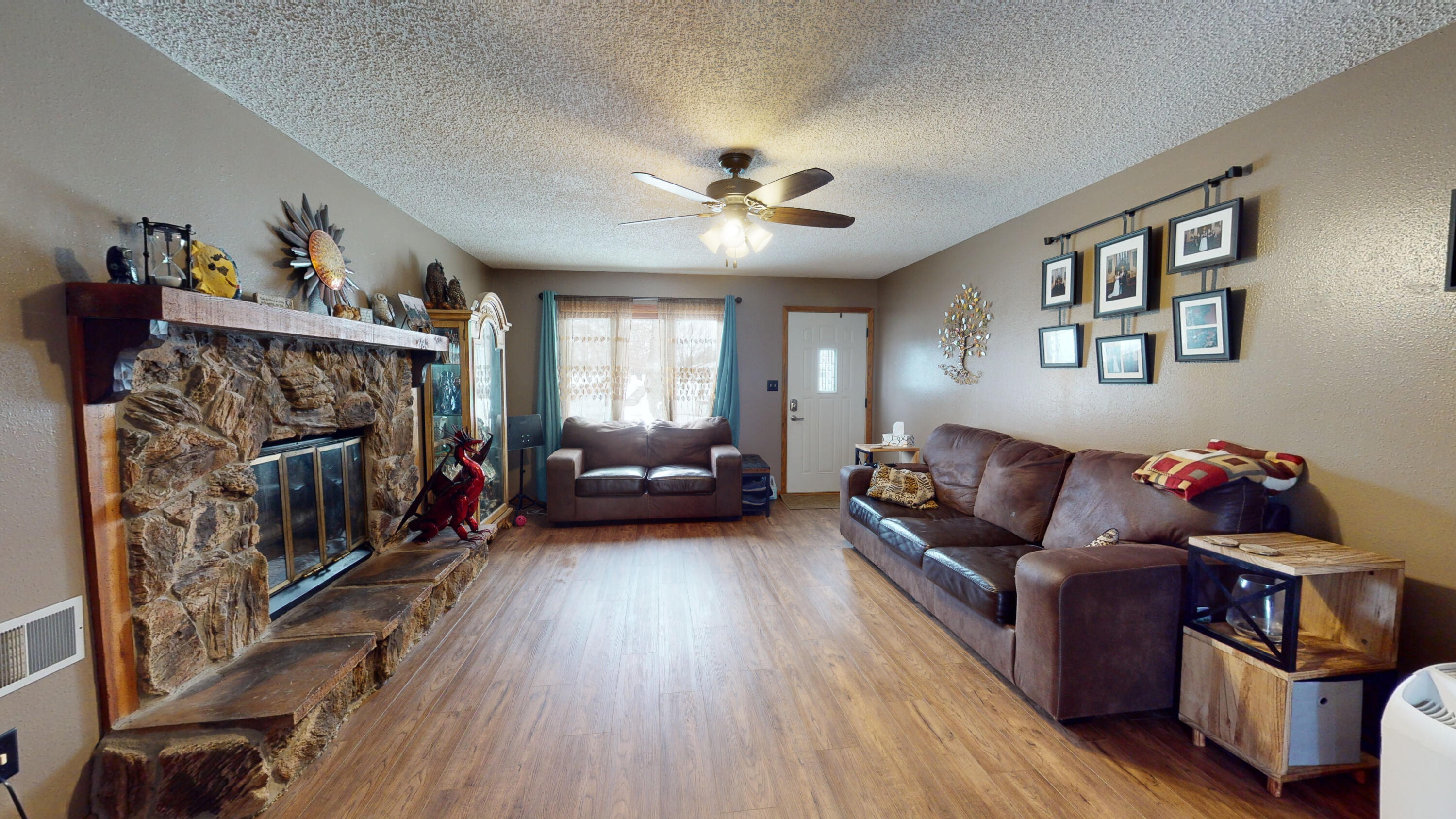 1016 W Cedar Ave
