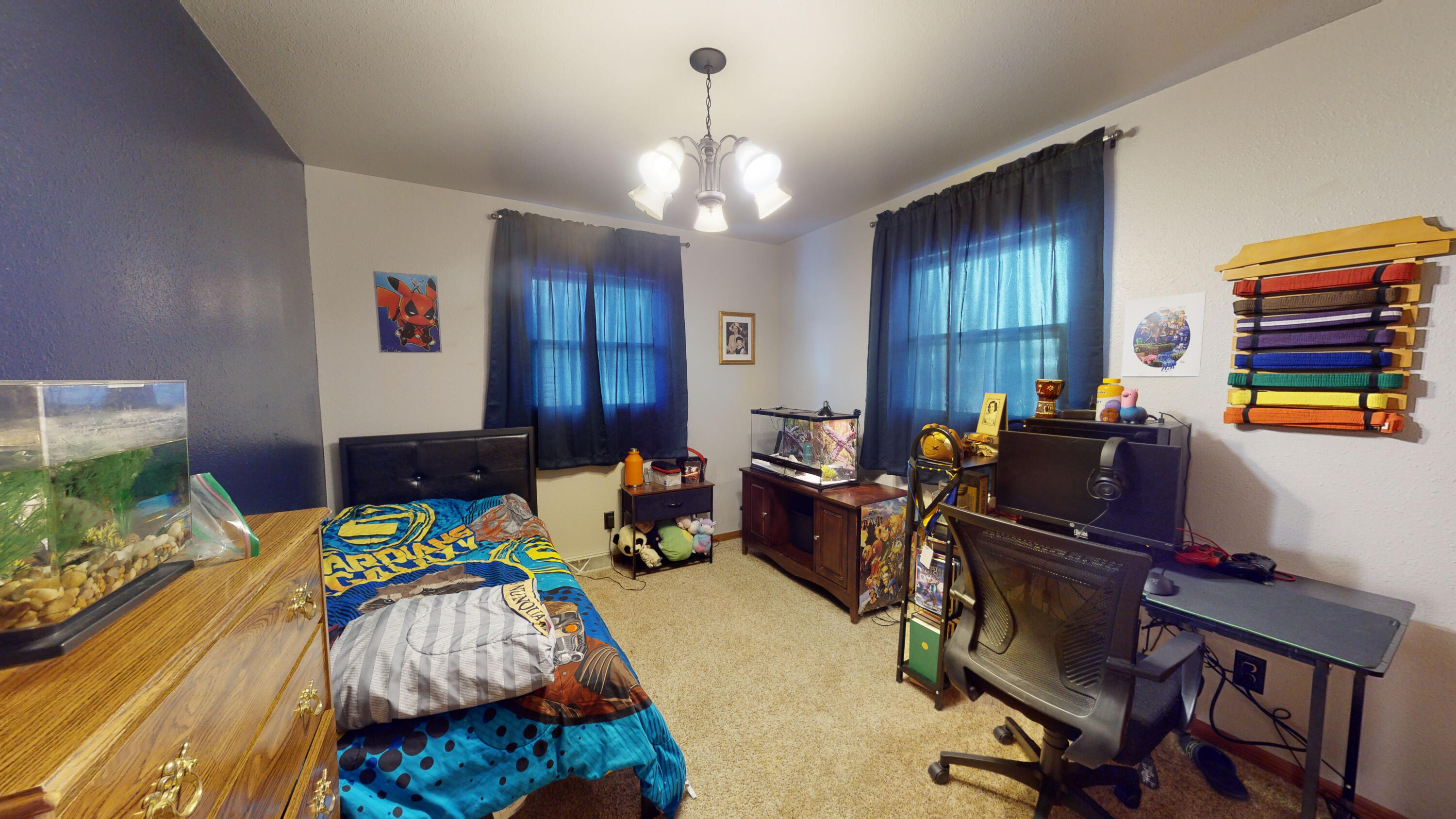 1016 W Cedar Ave