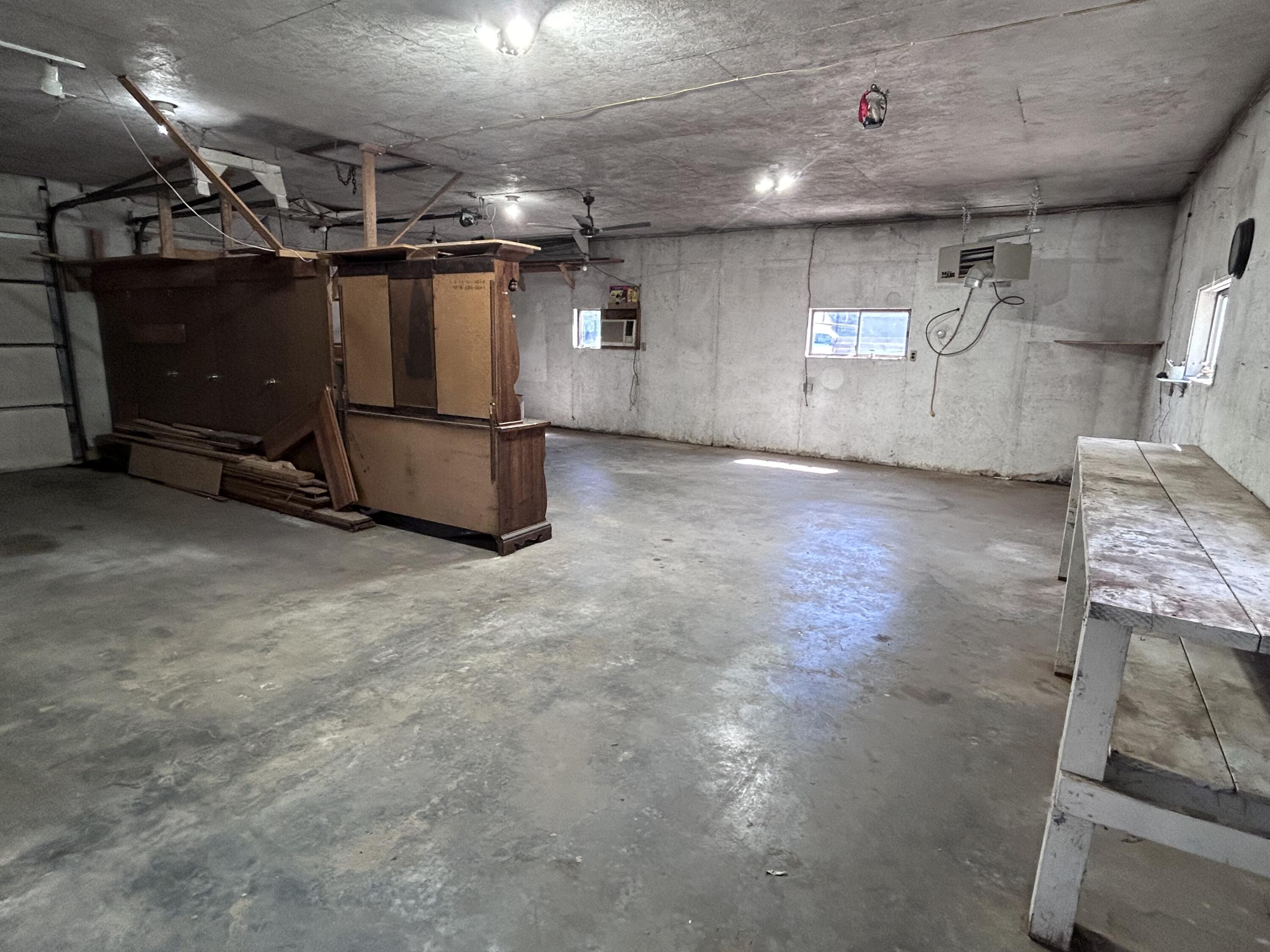 120 W 9th St
