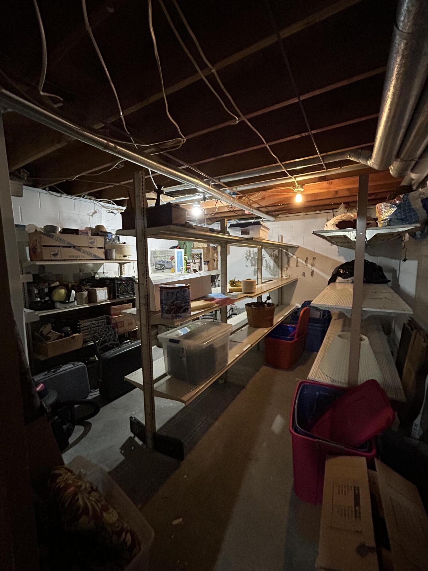 120 W 9th St