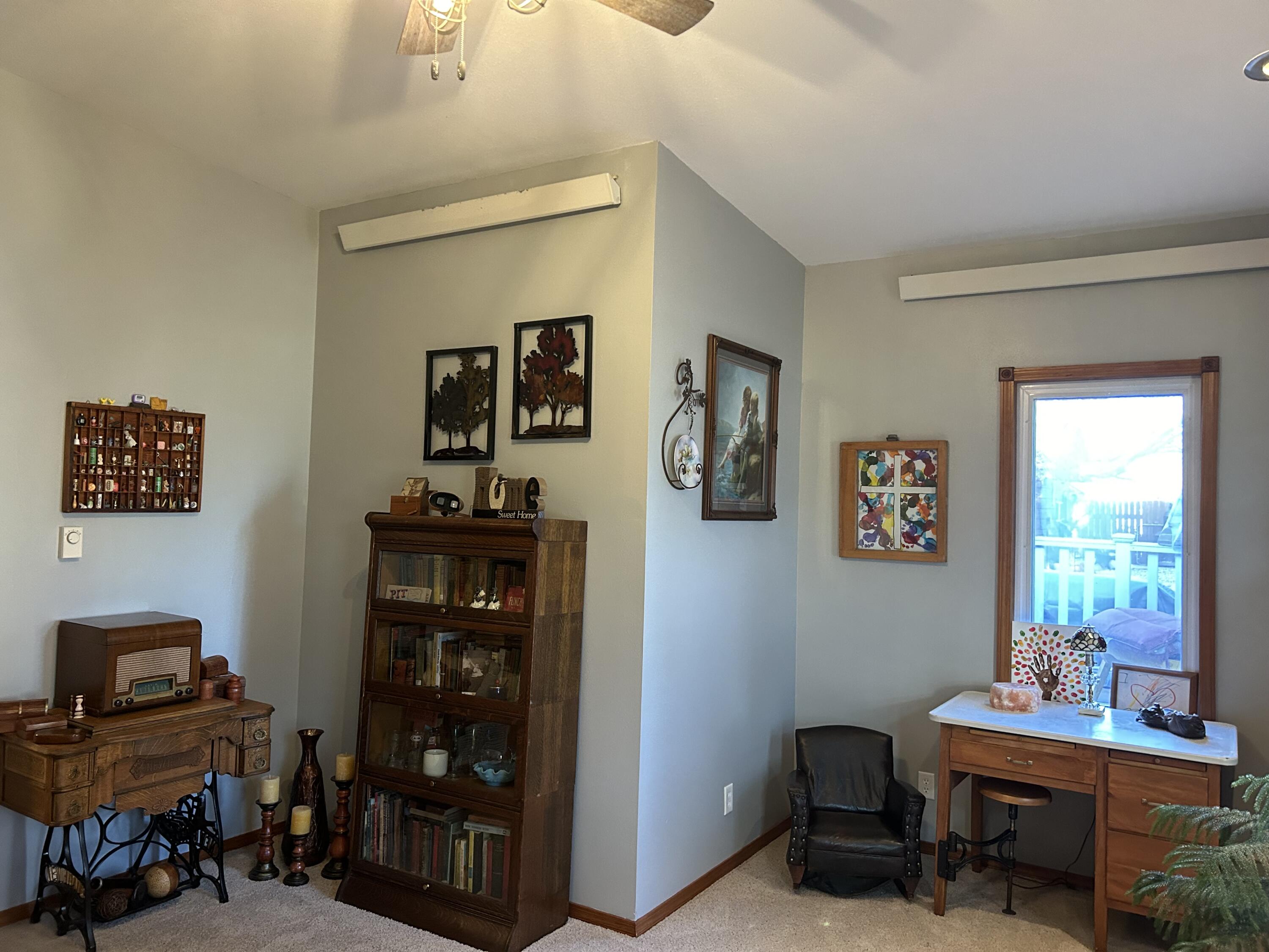 120 W 9th St