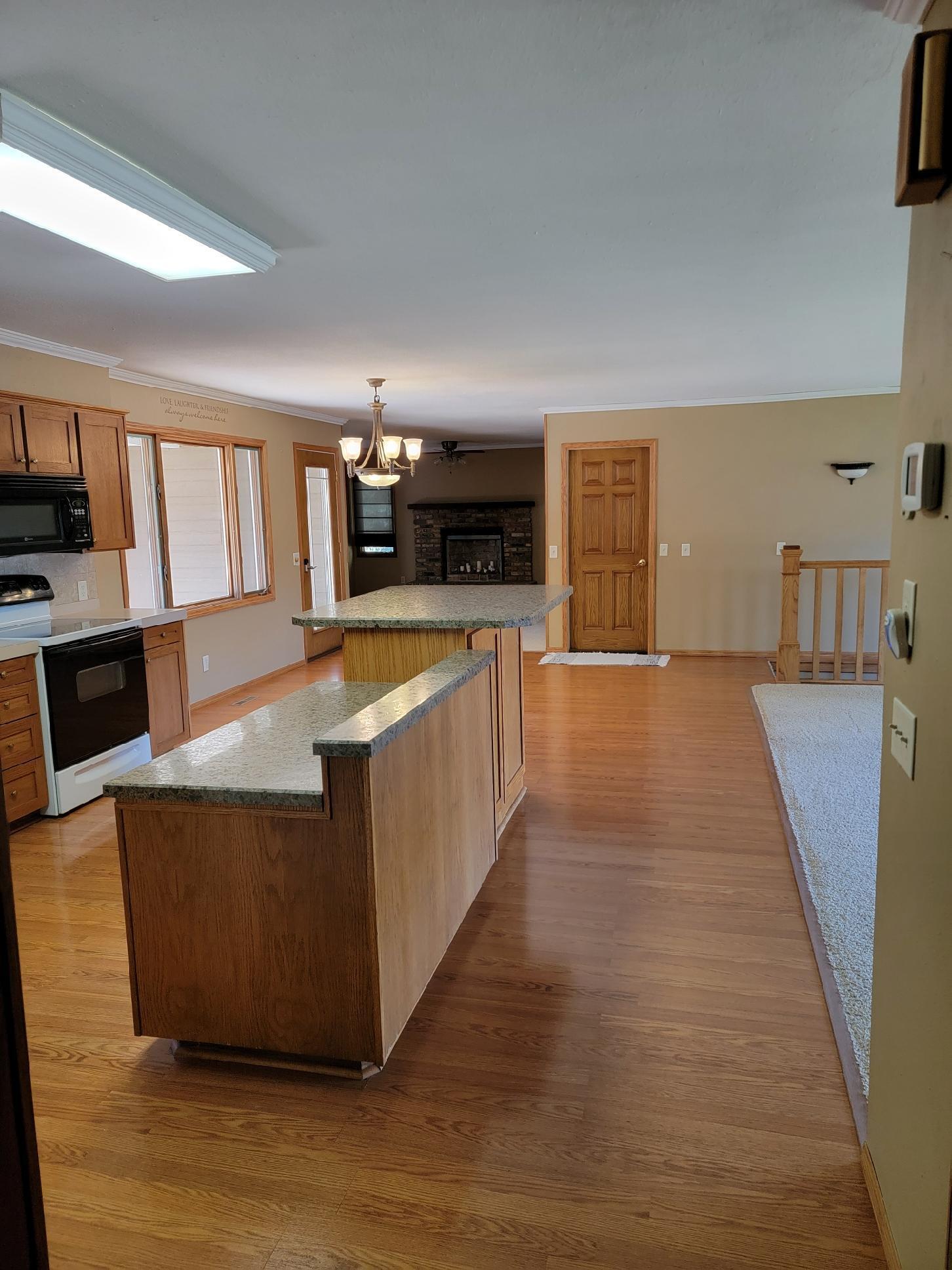 120 W 9th St