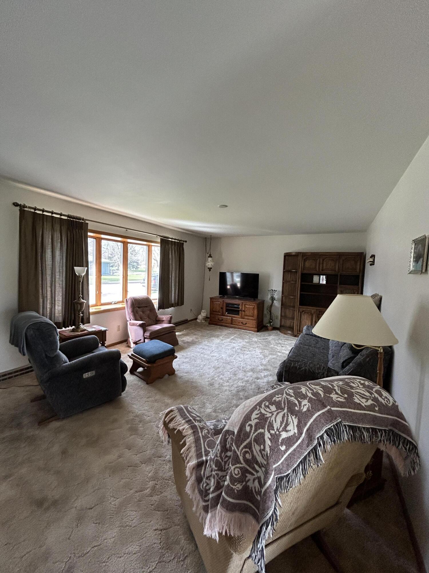 1024 Palmer Place