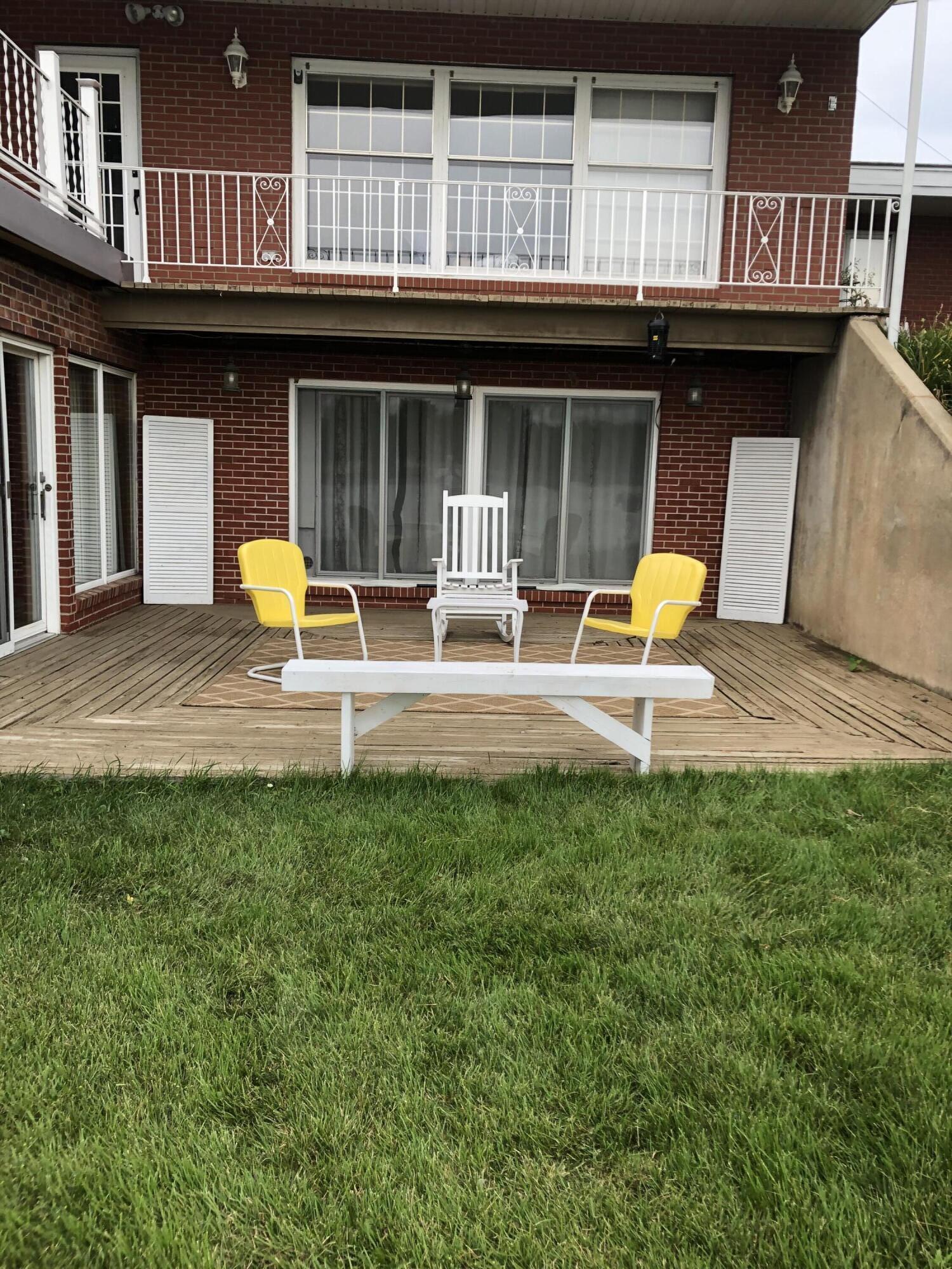 155 S Harmon Dr