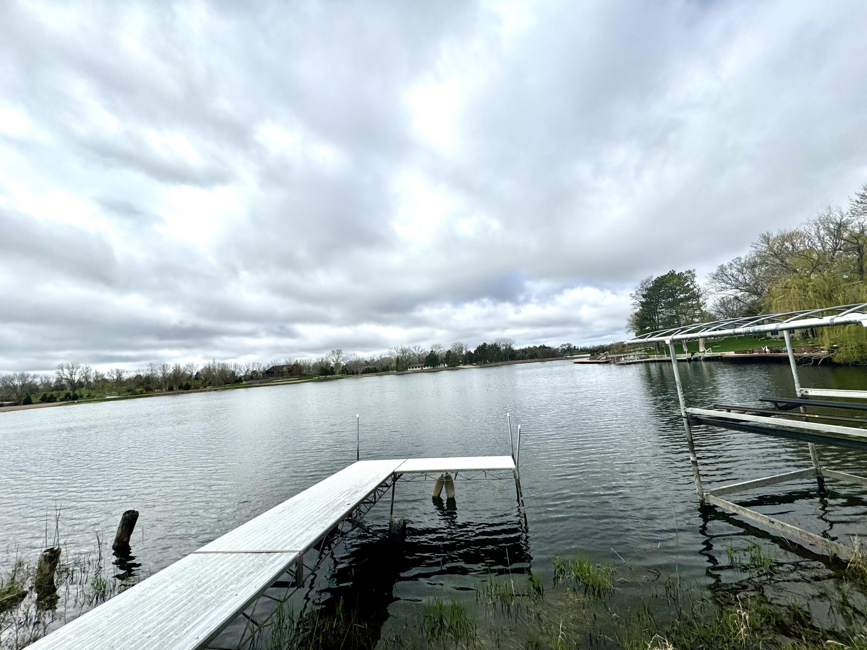 155 S Harmon Dr