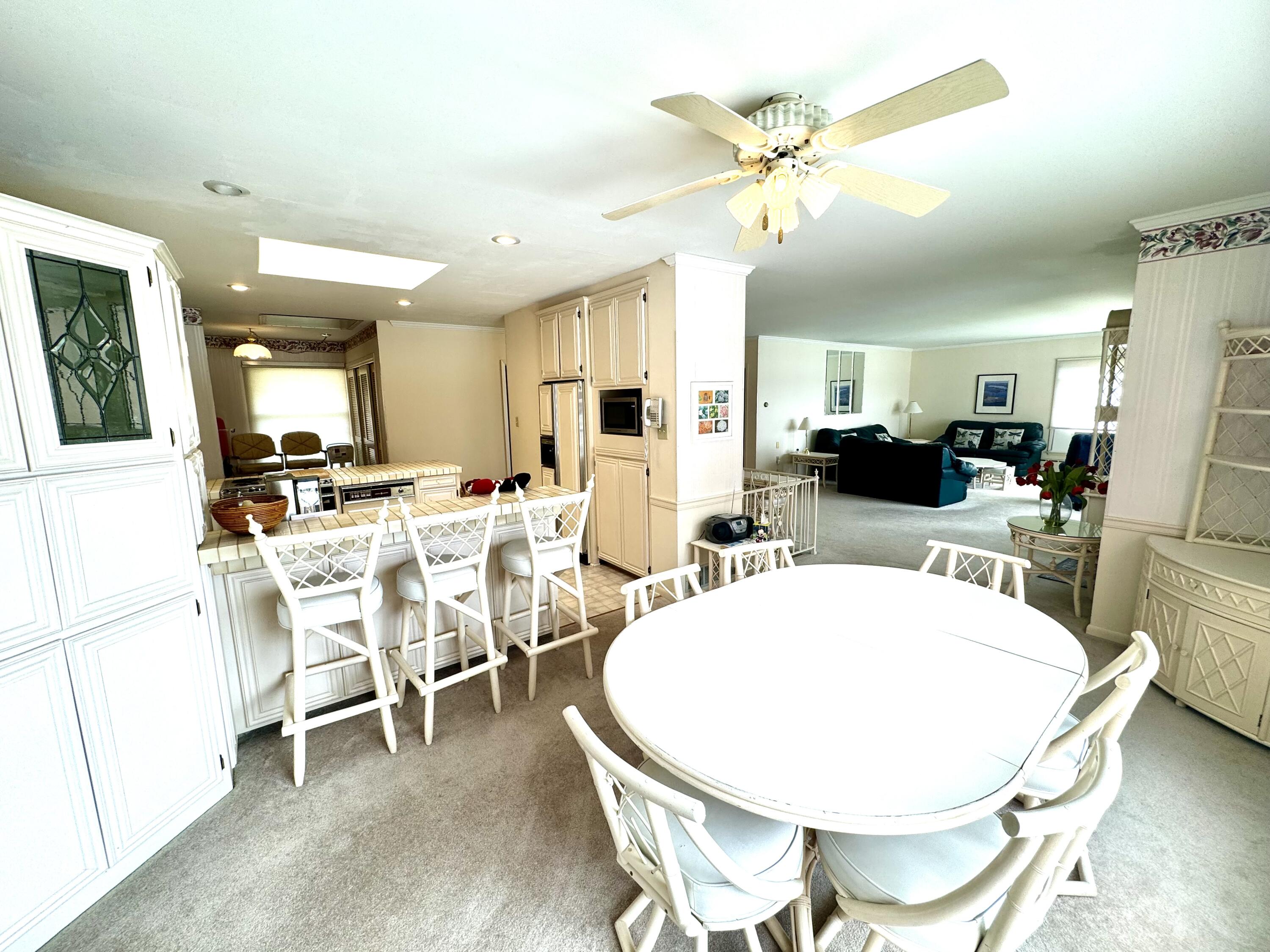 155 S Harmon Dr
