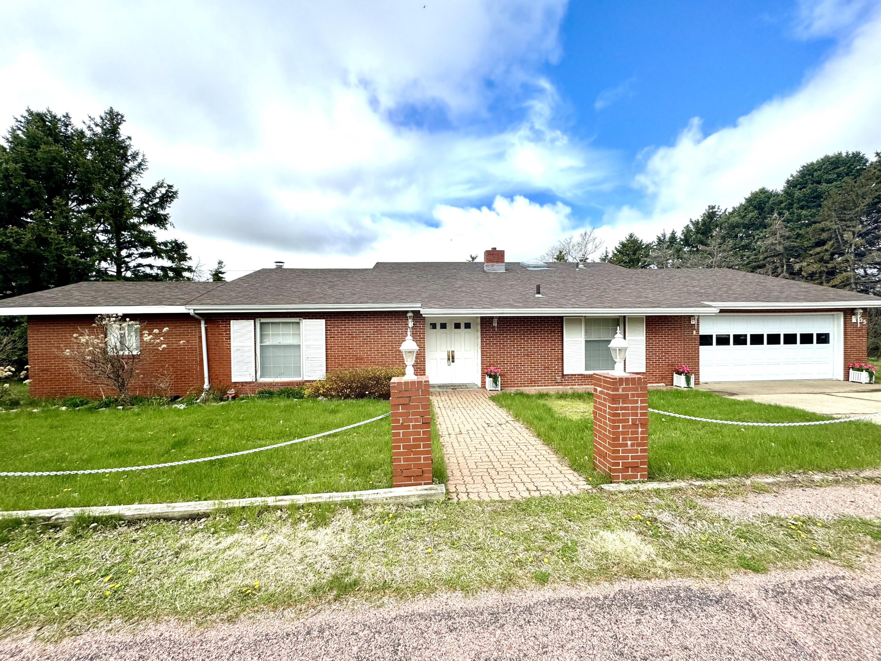 155 S Harmon Dr
