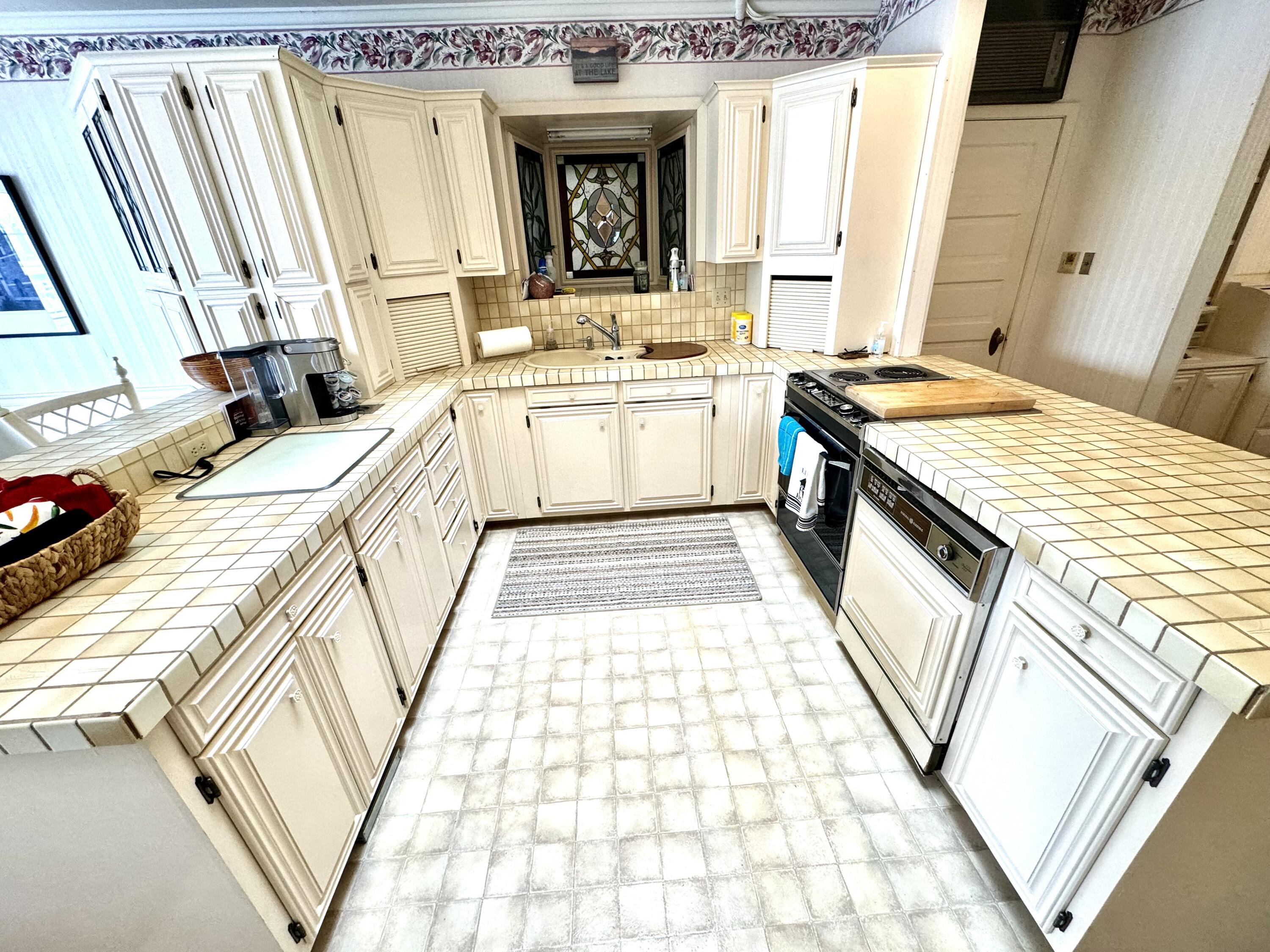 155 S Harmon Dr
