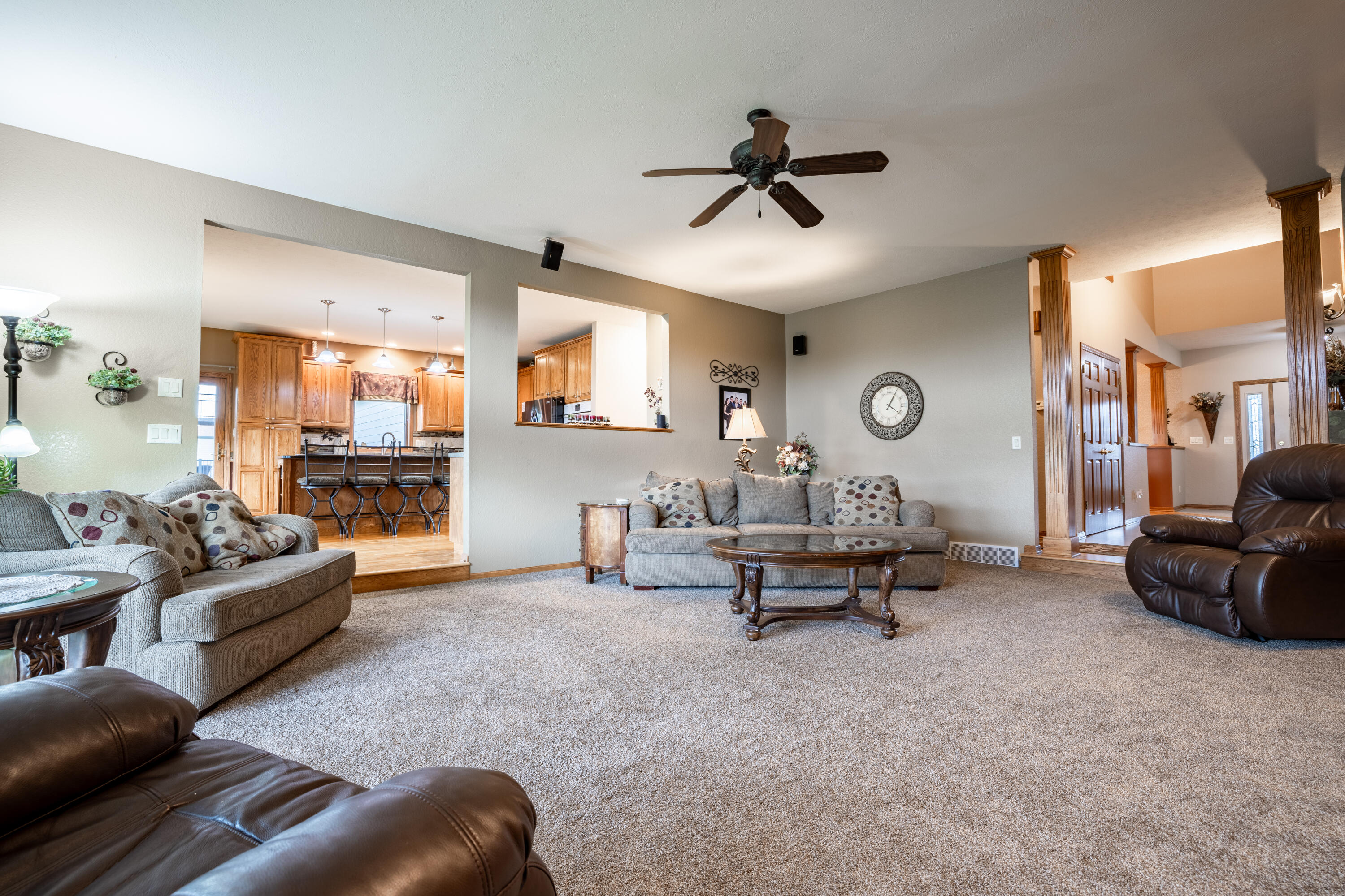 2904 Thunderbird Dr